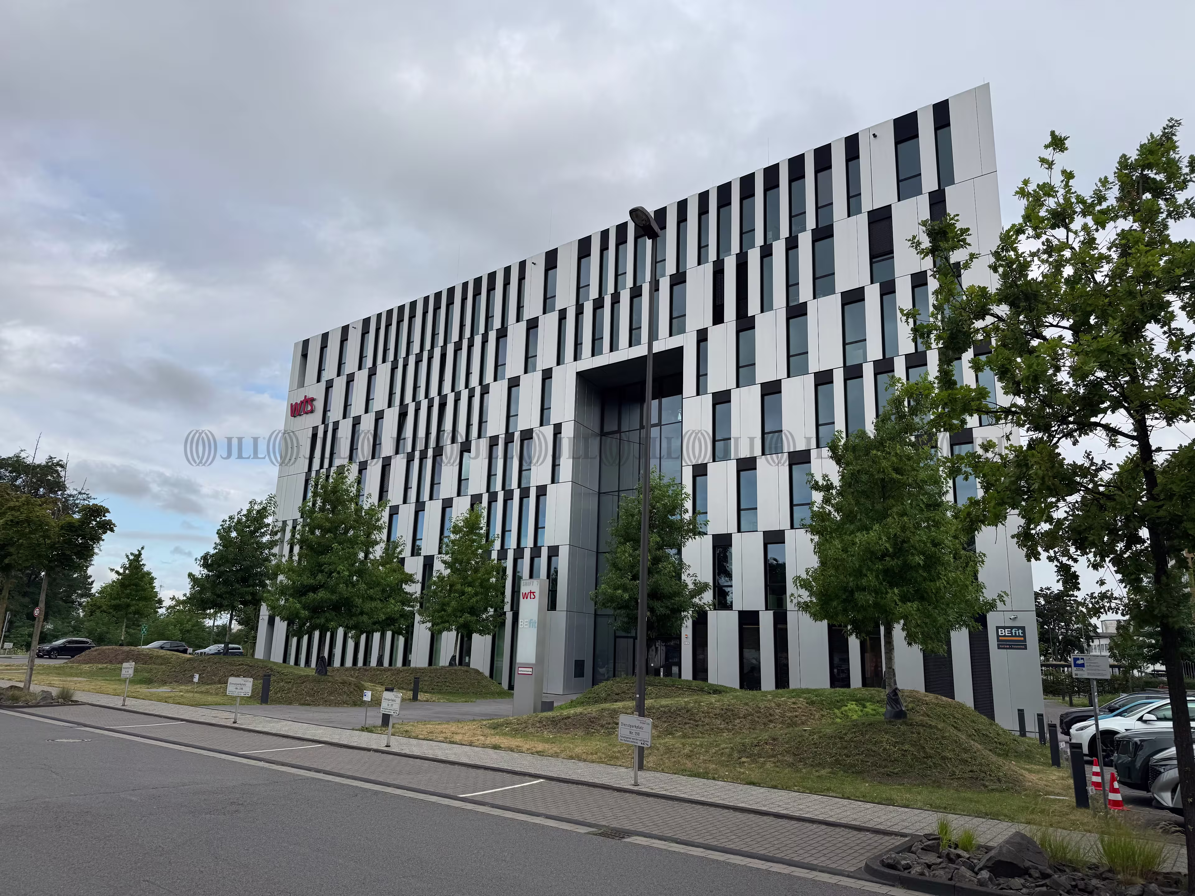 Büroimmobilie - Düsseldorf, Unterrath - D3319