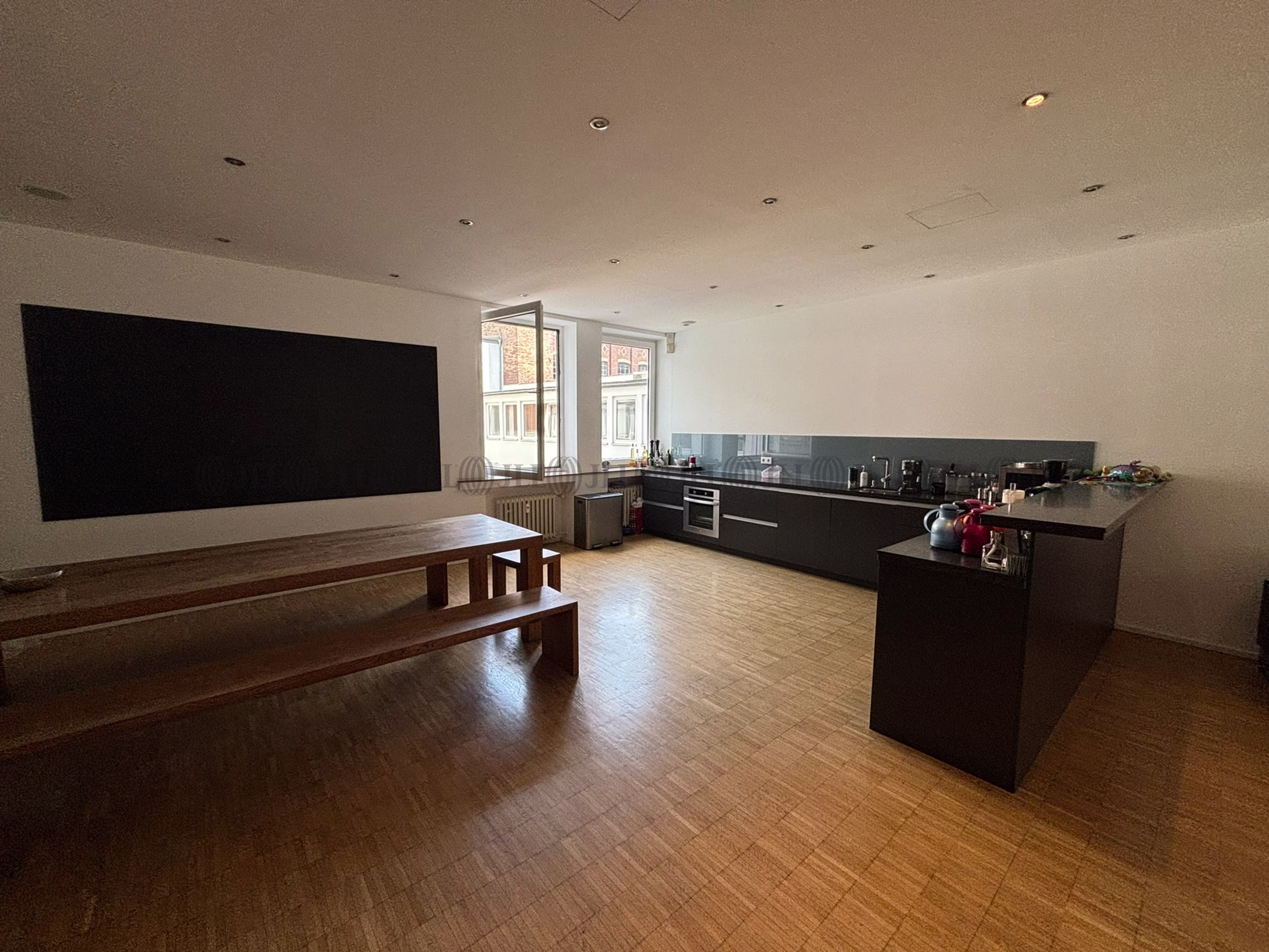 Büroimmobilie - Düsseldorf, Stadtmitte - D2210 Büroimmobilie - Düsseldorf, Stadtmitte - D2210