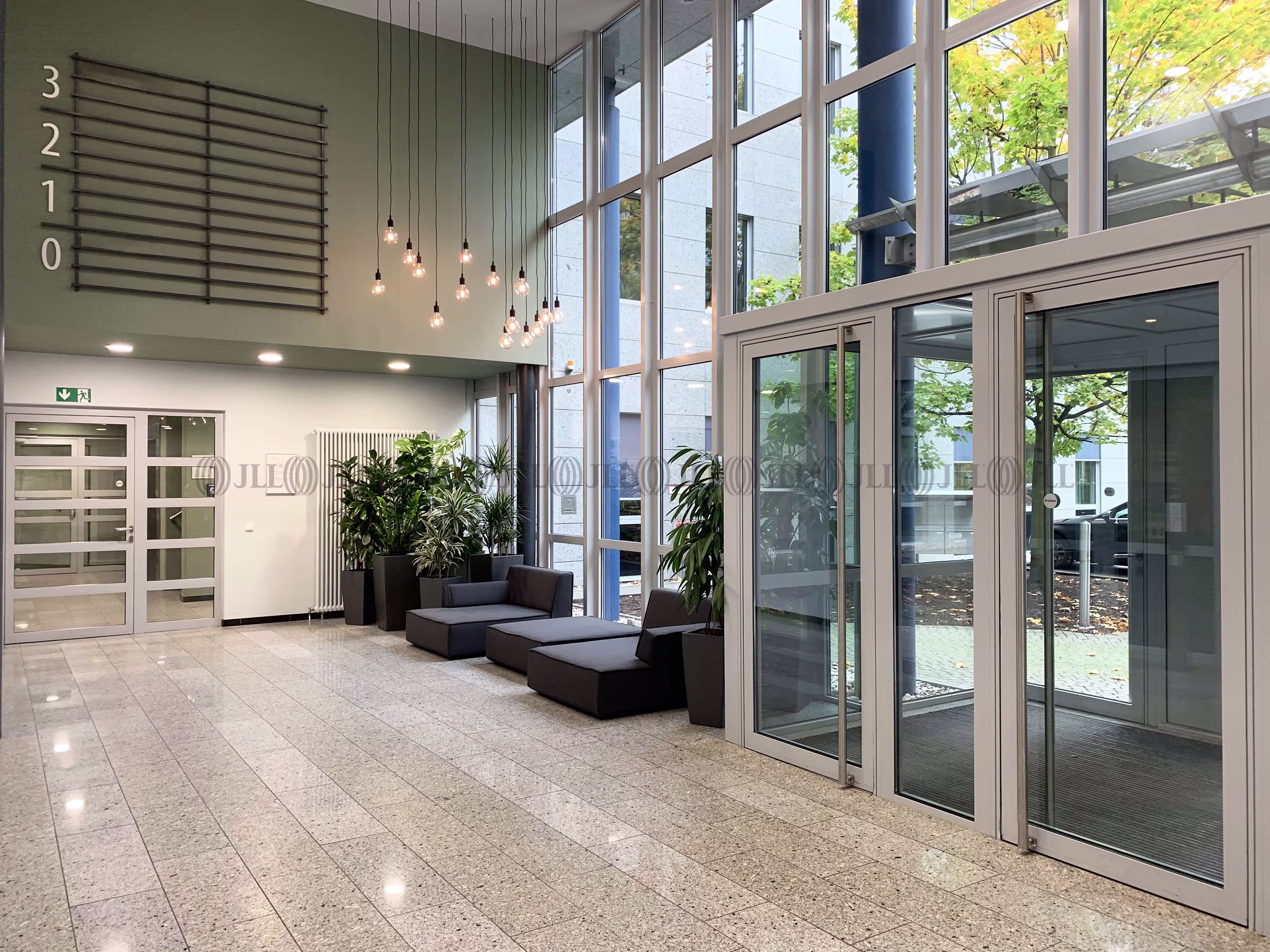 Büroimmobilie - Düsseldorf, Lichtenbroich - D0663 Büroimmobilie - Düsseldorf, Lichtenbroich - D0663