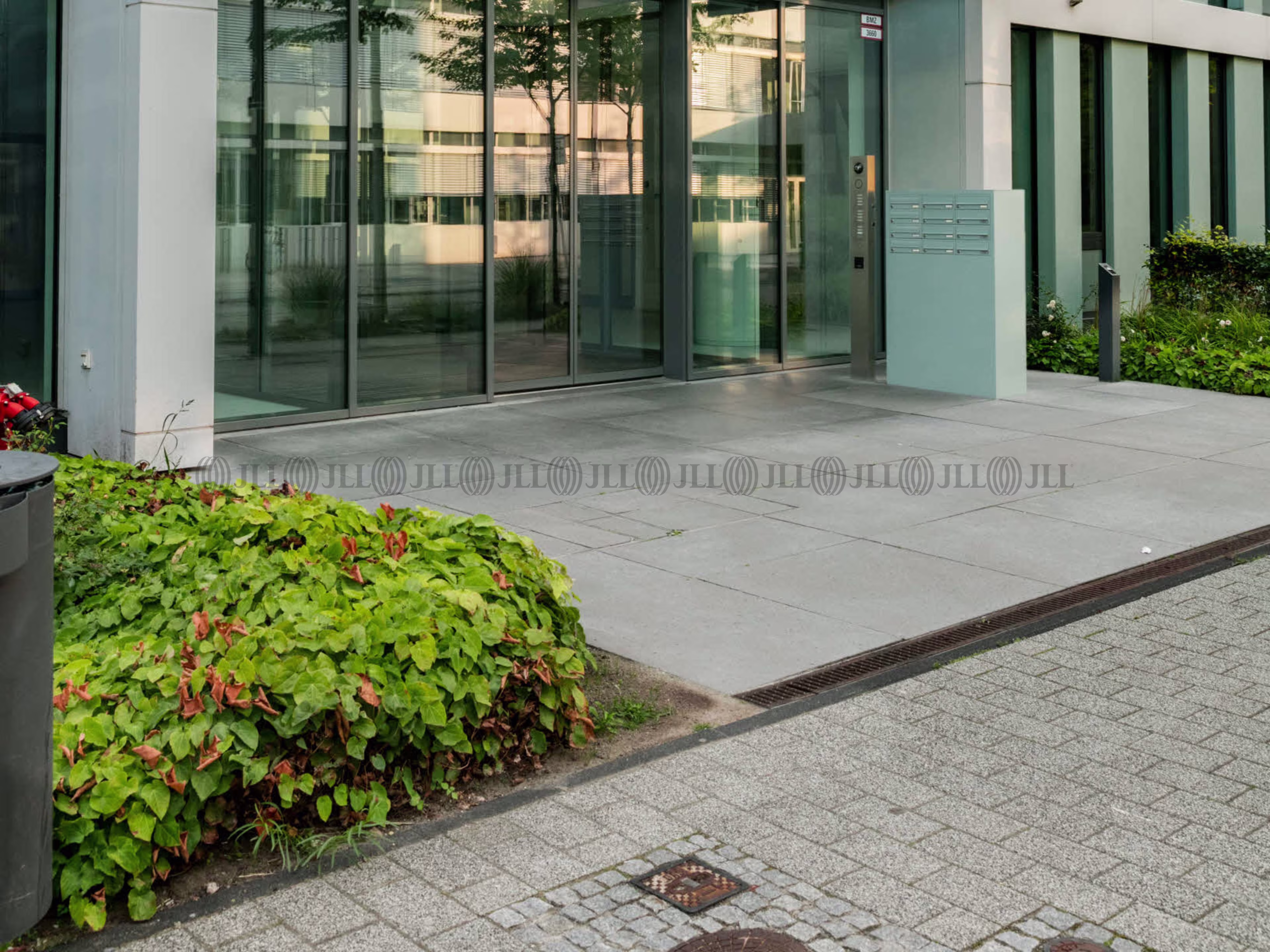 Büroimmobilie - Düsseldorf, Unterrath - D0450 Büroimmobilie - Düsseldorf, Unterrath - D0450