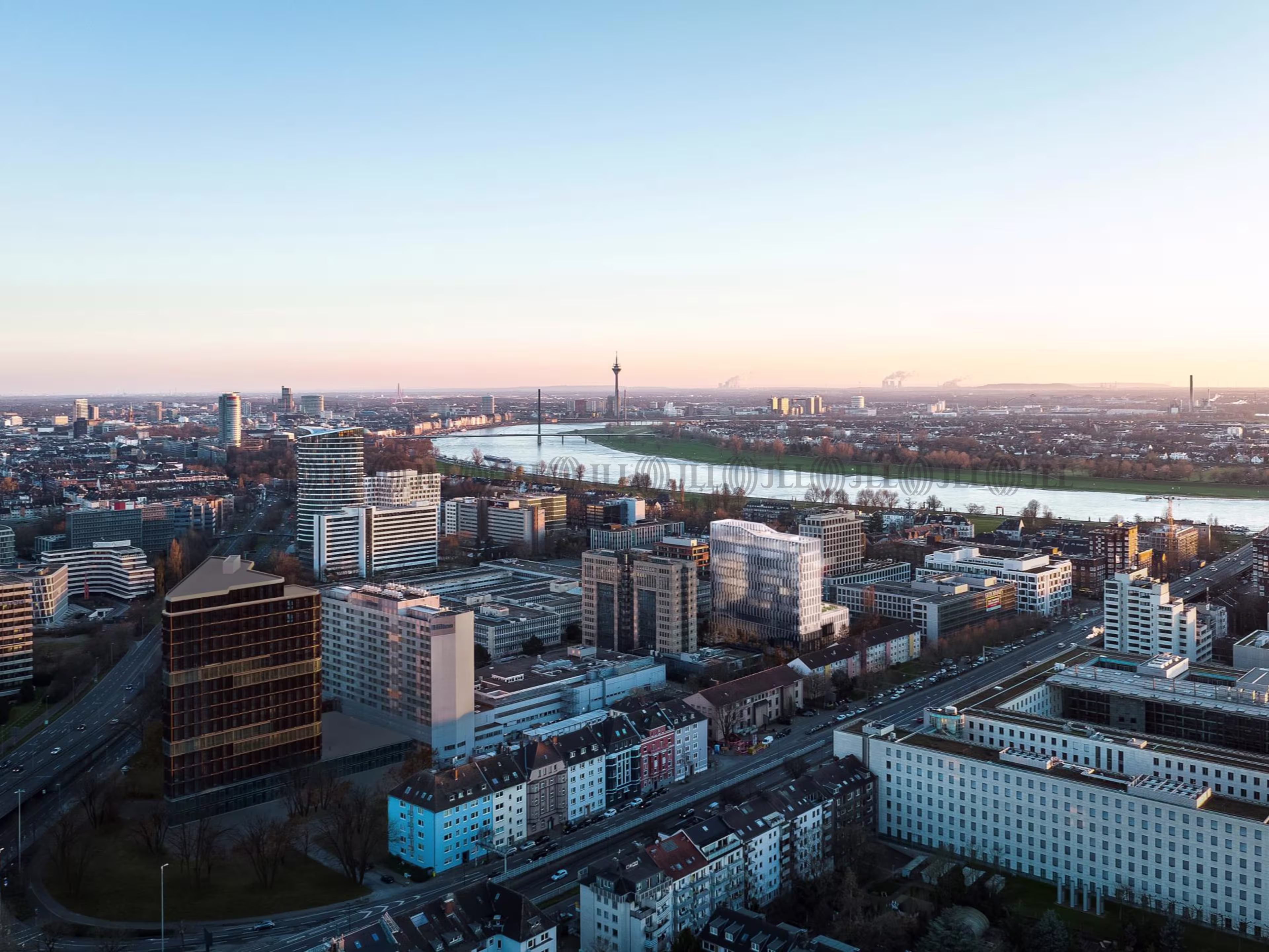 Büroimmobilie - Düsseldorf, Golzheim - D0826 Büroimmobilie - Düsseldorf, Golzheim - D0826