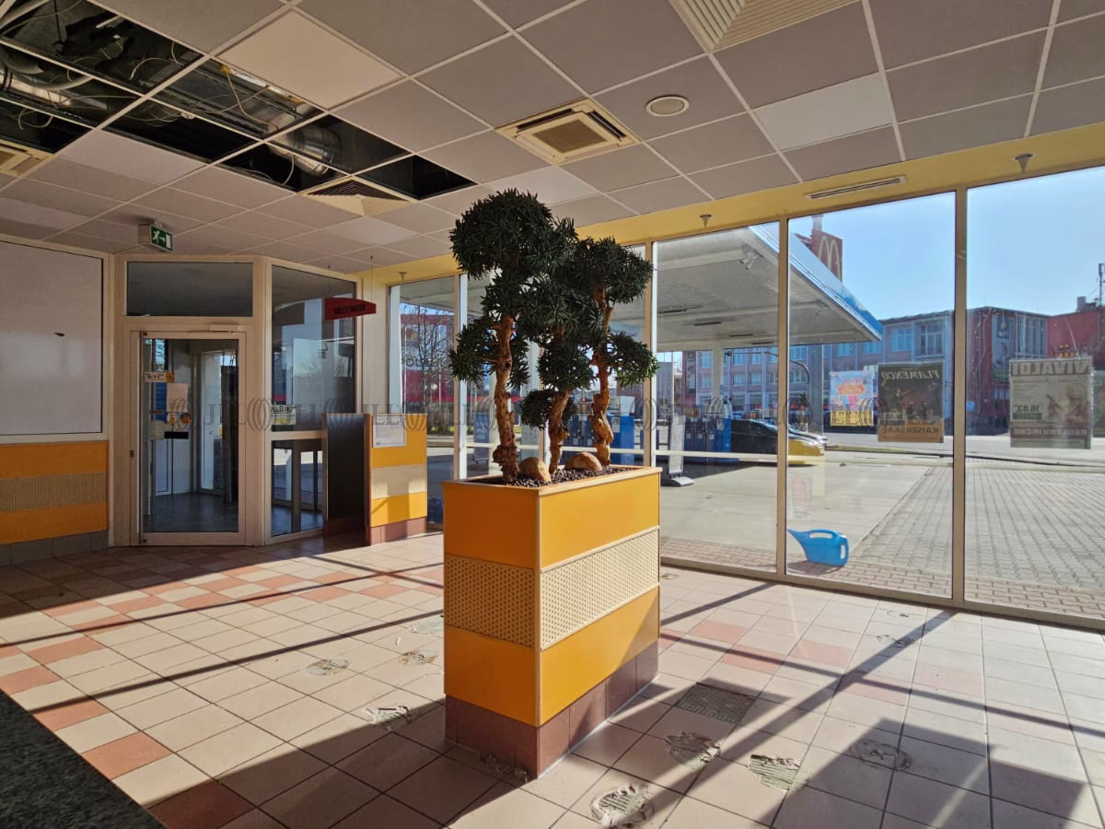 Einzelhandel - Erfurt, Ilversgehofen - E1349 Einzelhandel - Erfurt, Ilversgehofen - E1349