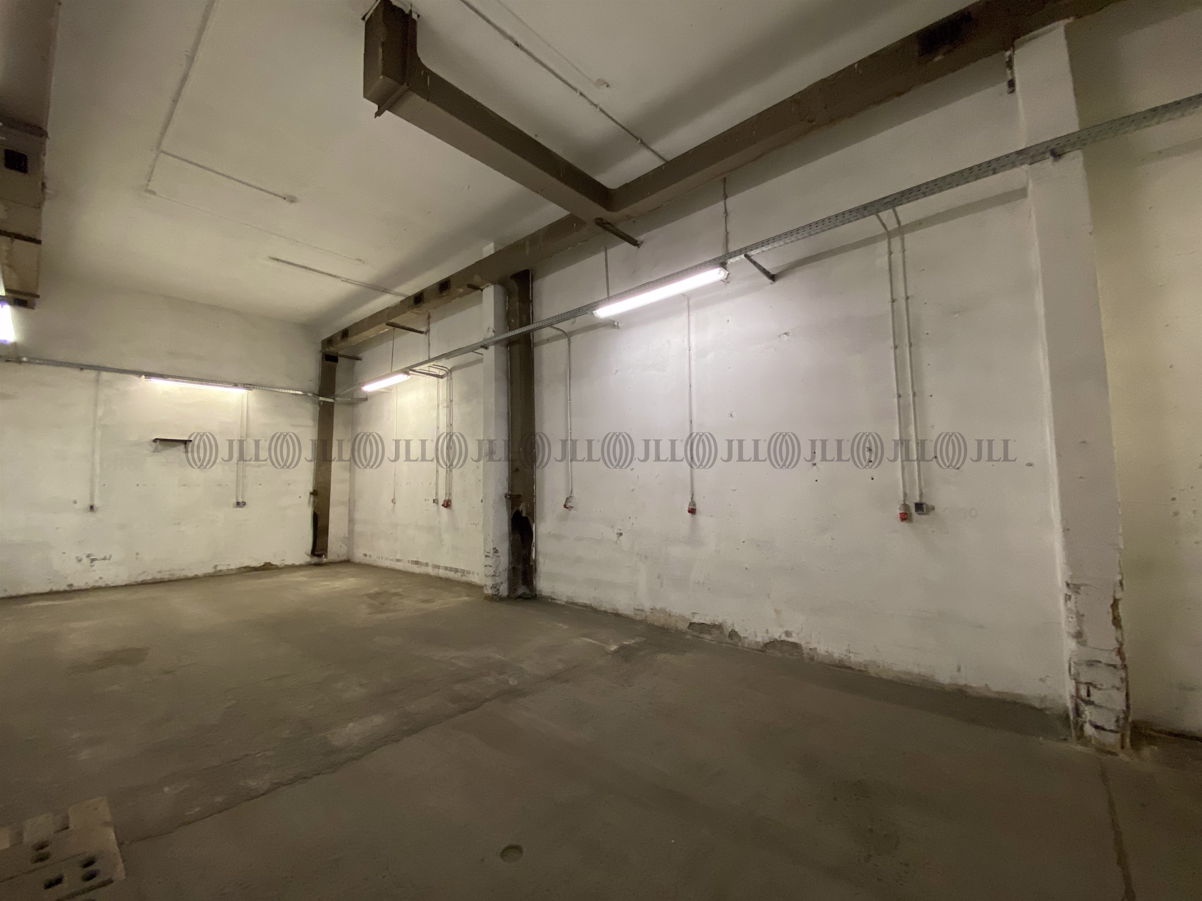 Hallen - Leipzig, Schönefeld-Ost - B1145