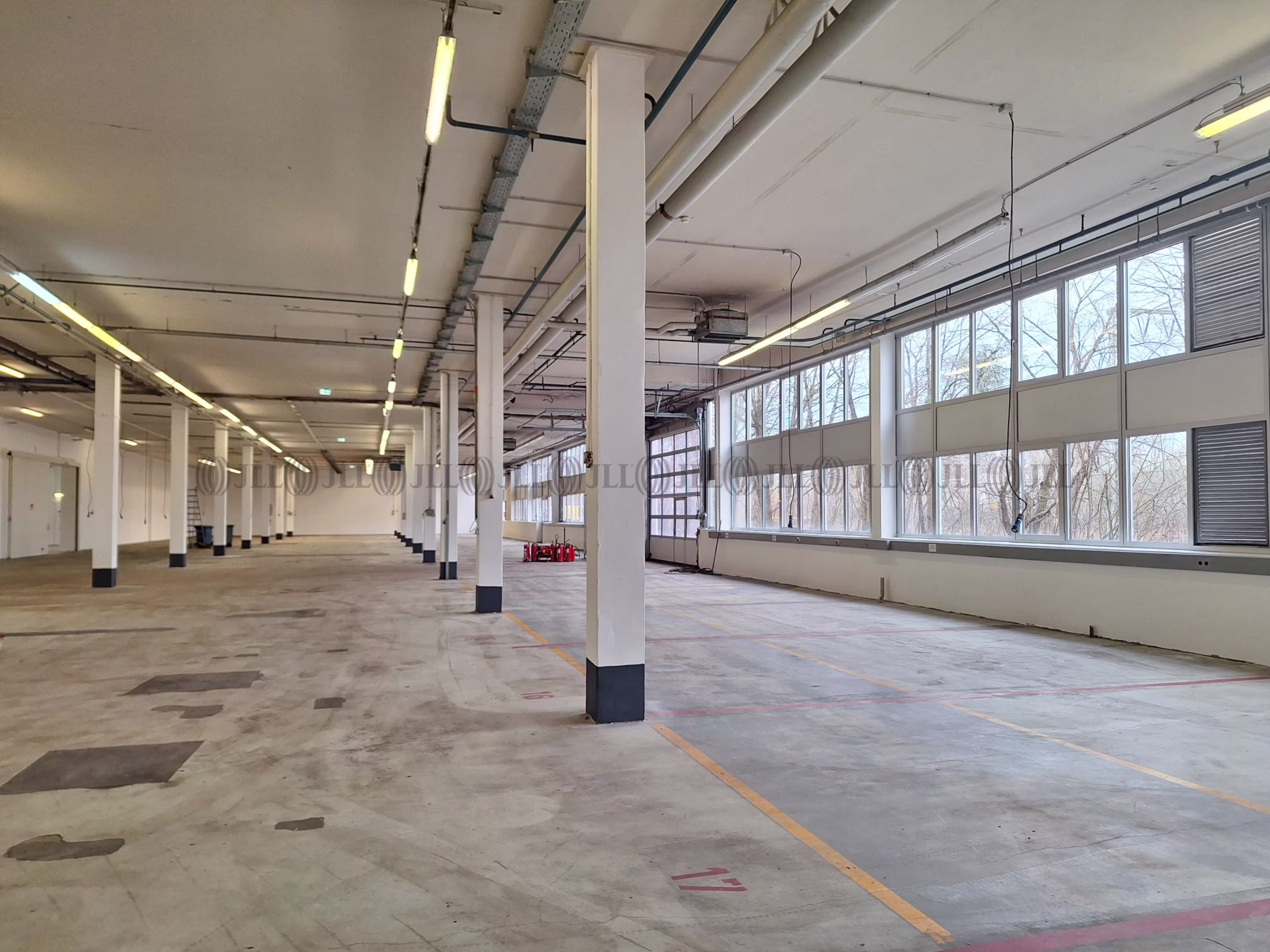 Hallen - München, Aubing - M0172