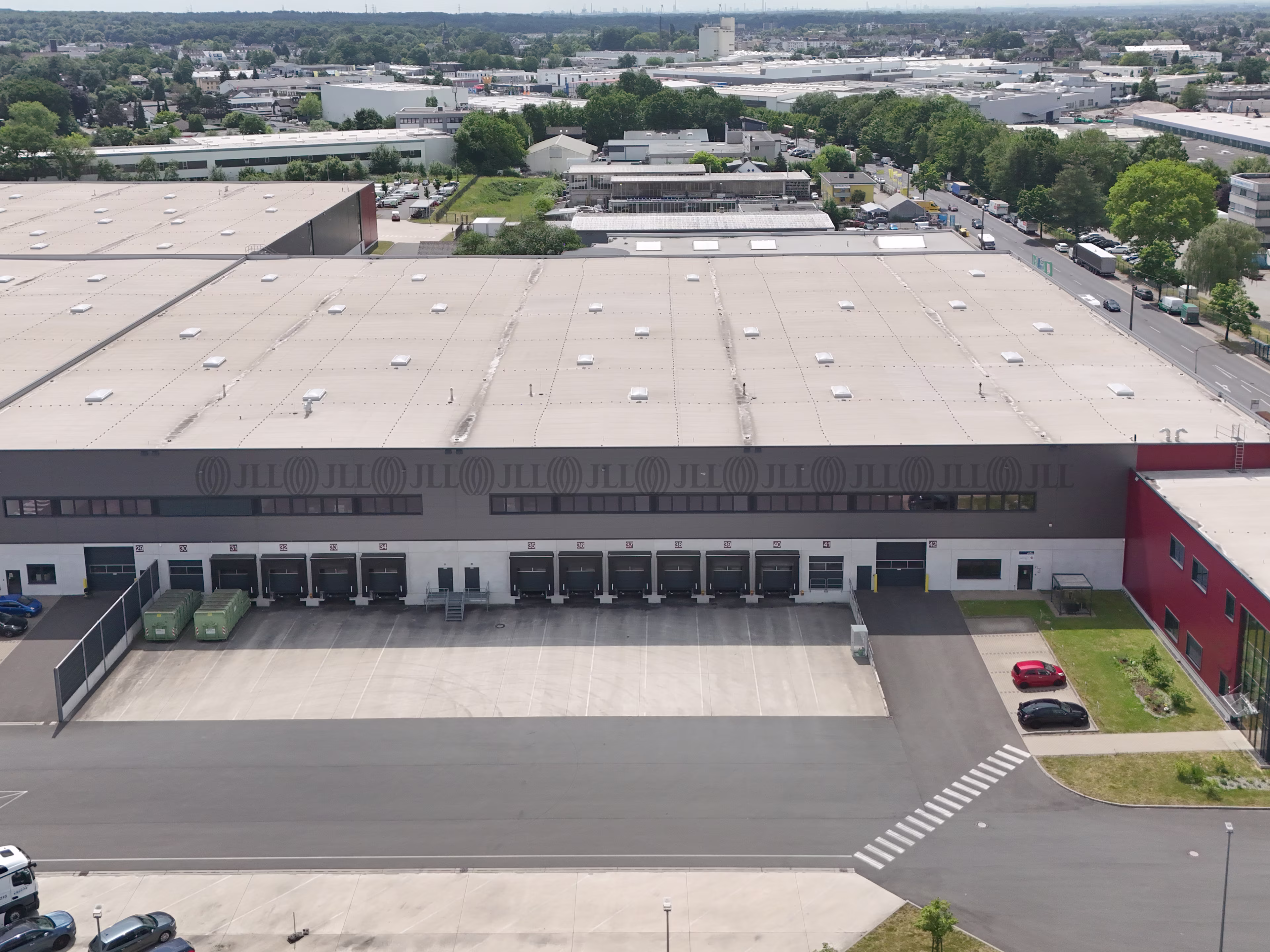 Hallen - Langenfeld (Rhld.) - D1704-2