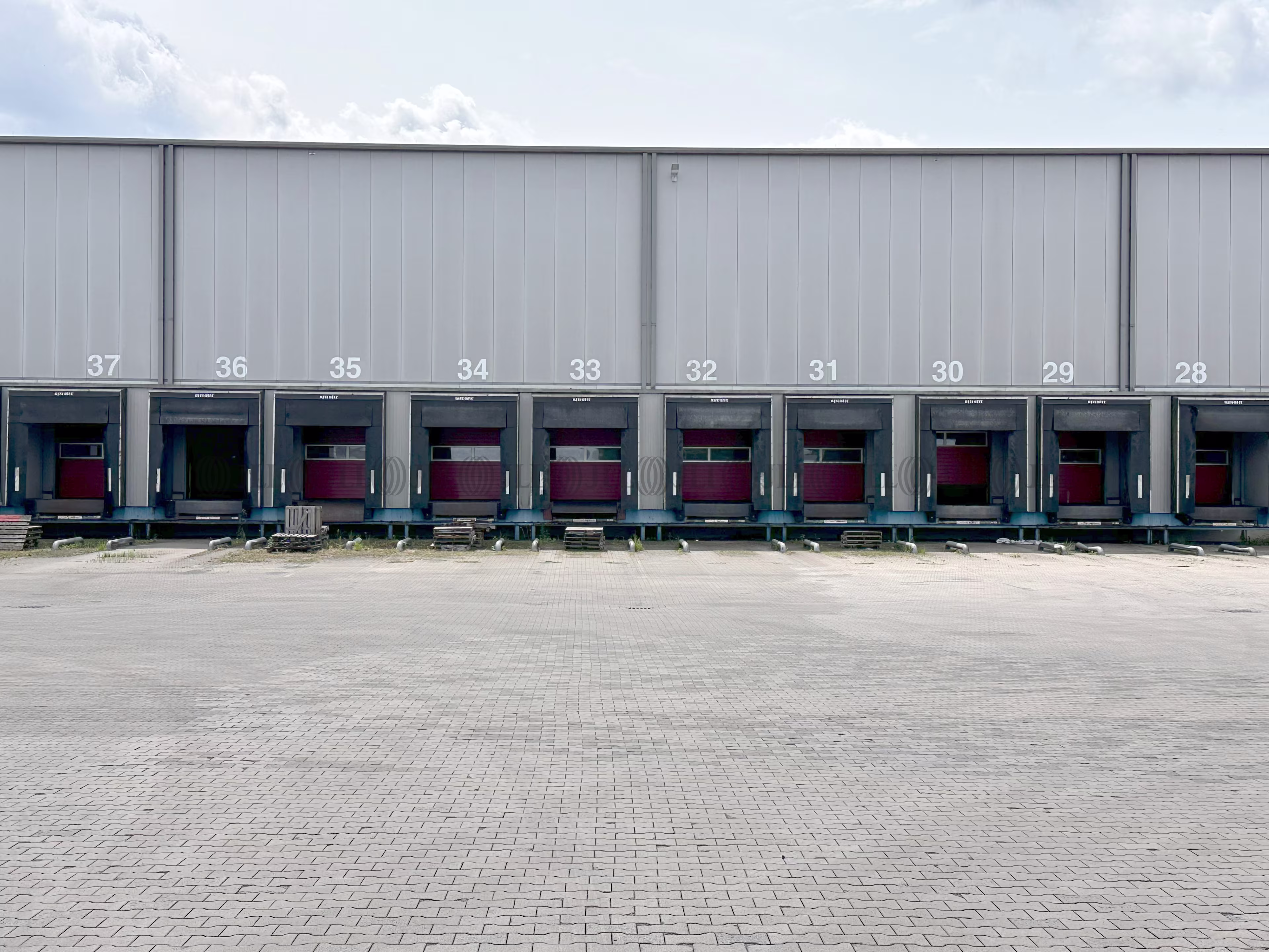 Hallen - Ense - D1107