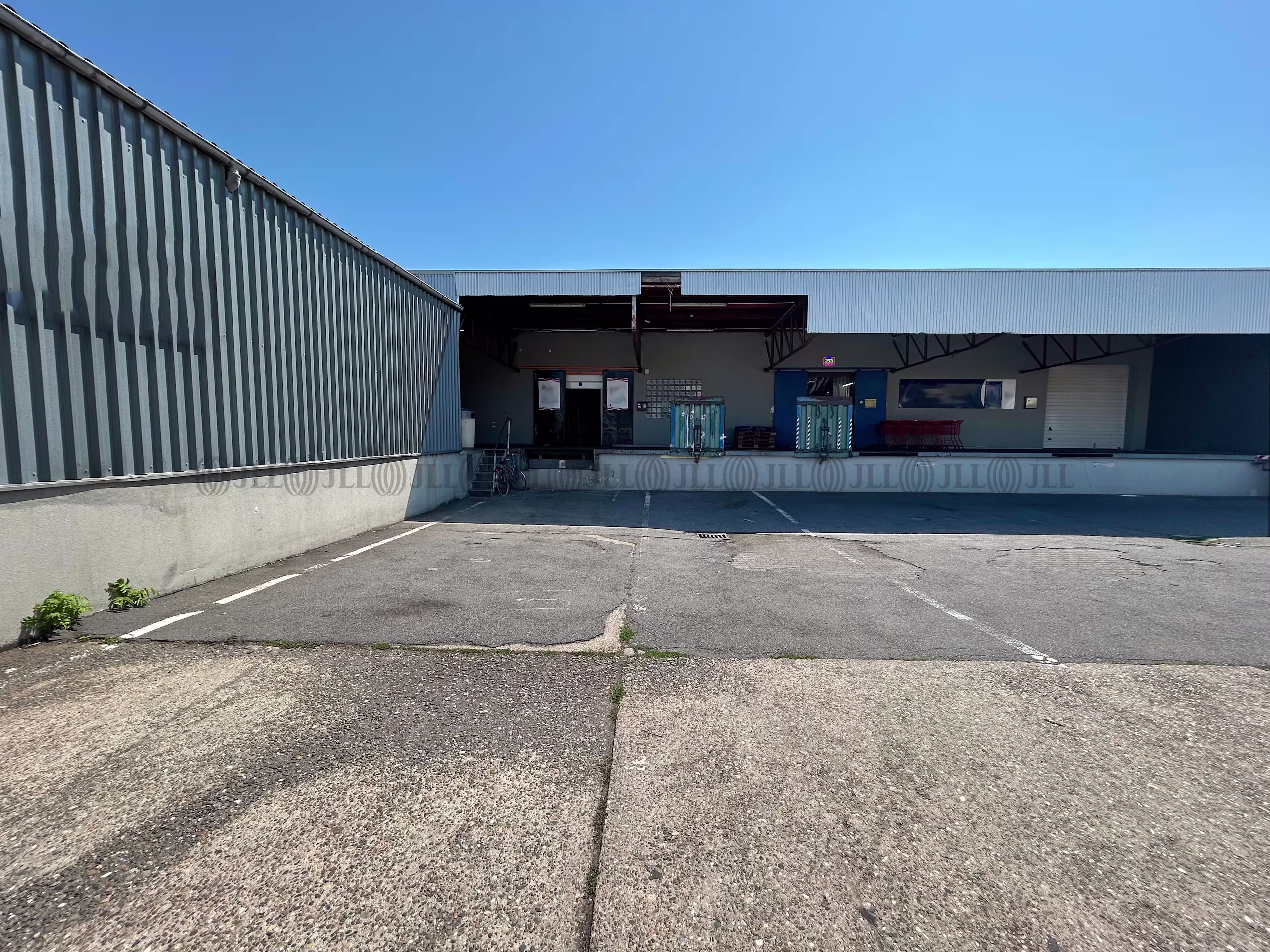 Hallen - Frankfurt am Main, Seckbach - F2185
