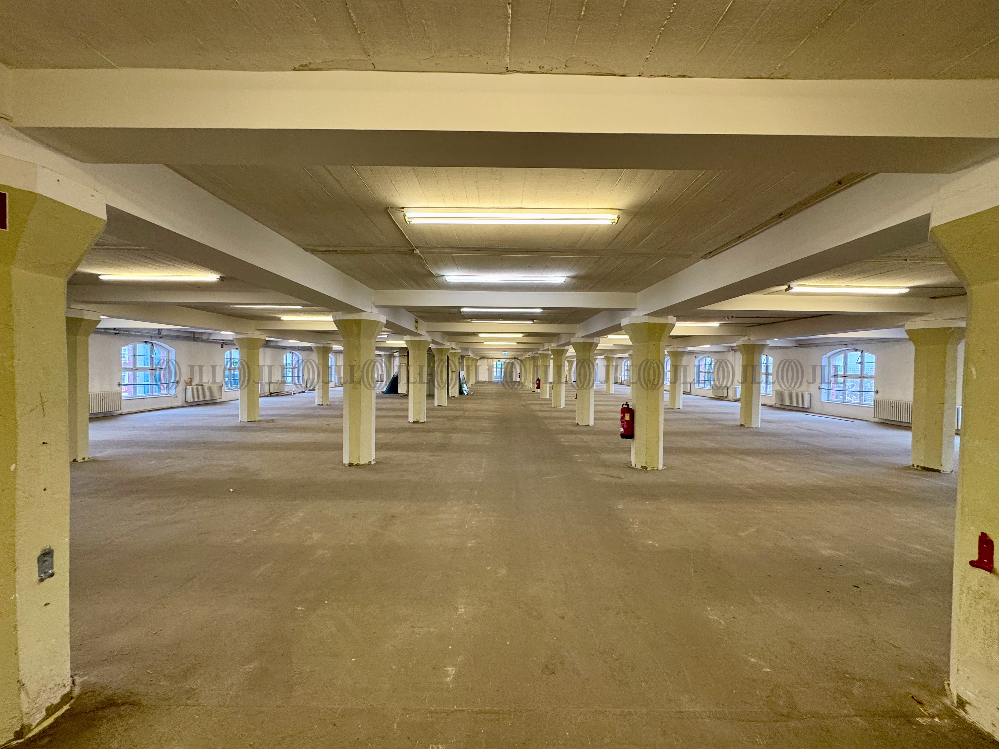 Hallen - Berlin - B2995