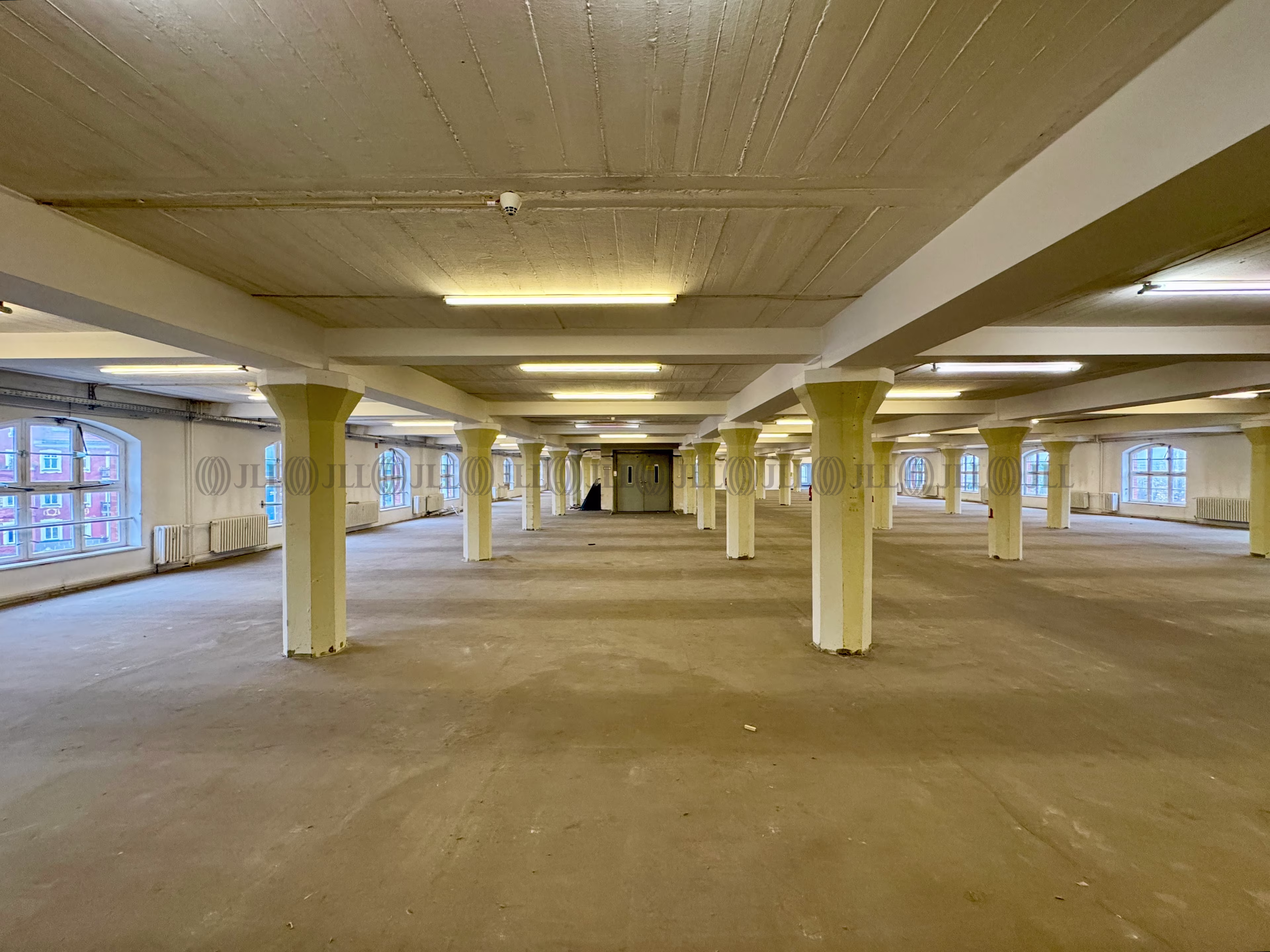 Hallen - Berlin - B2995