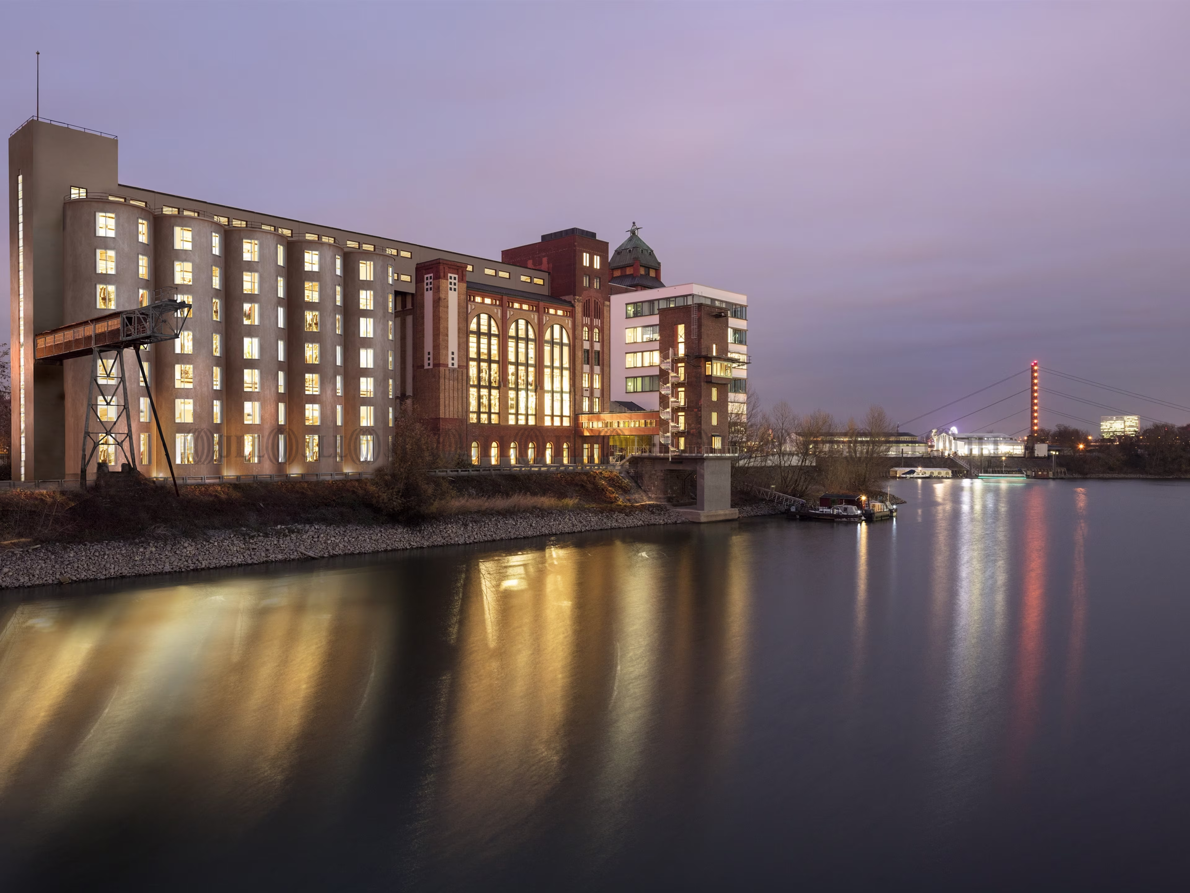 Büroimmobilie - Düsseldorf, Hafen - D2714 Büroimmobilie - Düsseldorf, Hafen - D2714