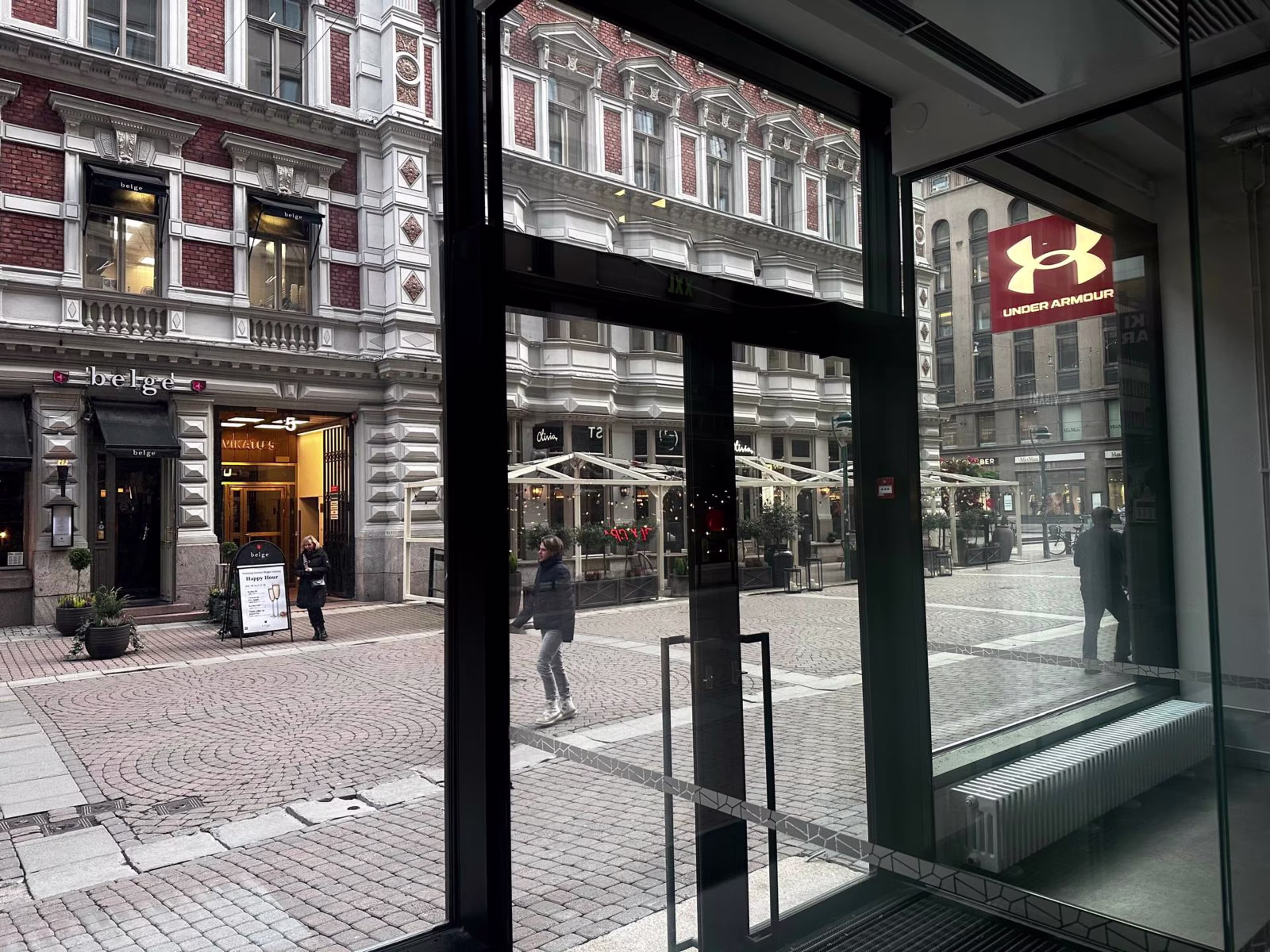 ALEKSANTERINKATU 11 / The First