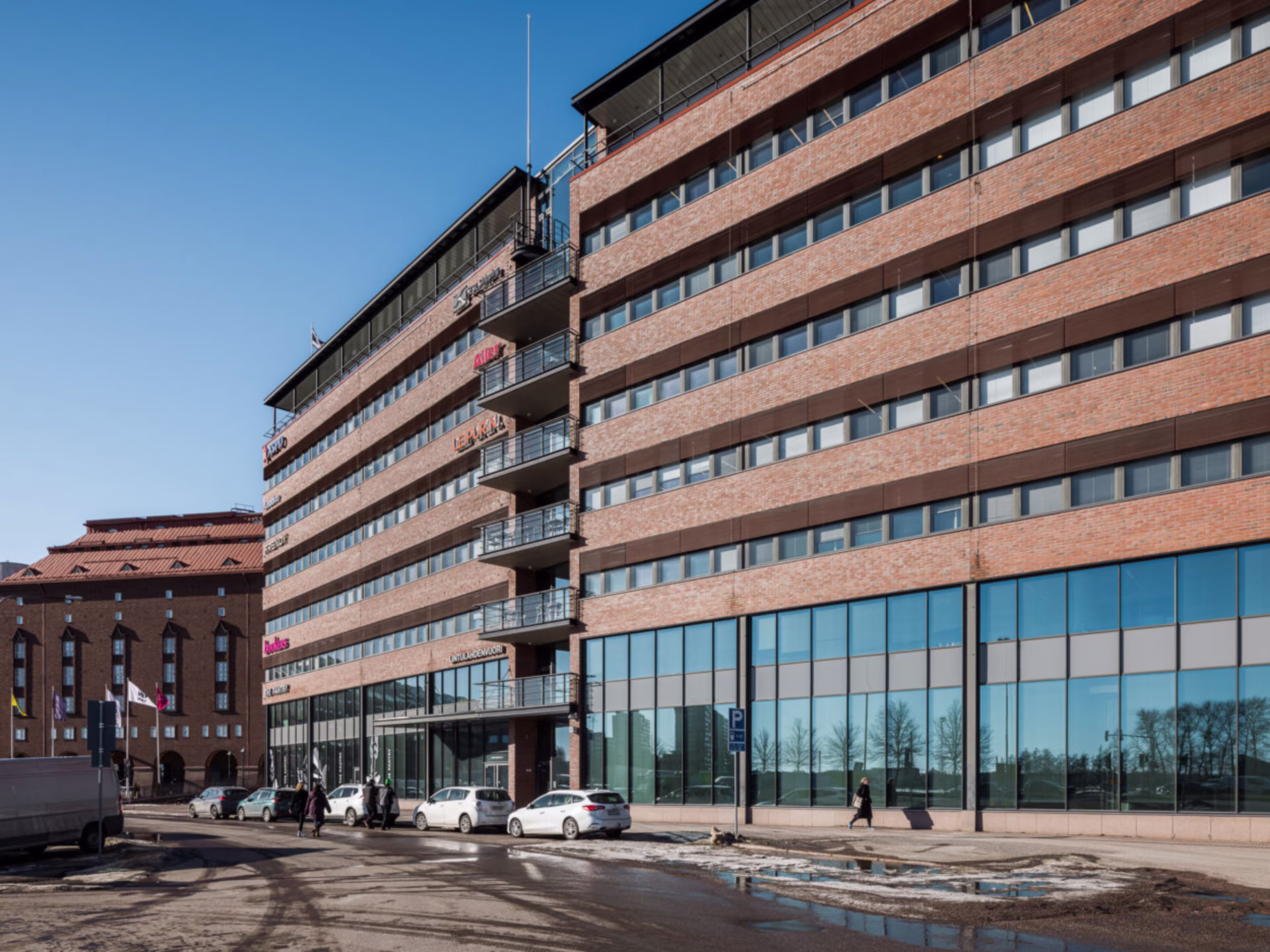 LINTULAHDENKUJA 10
