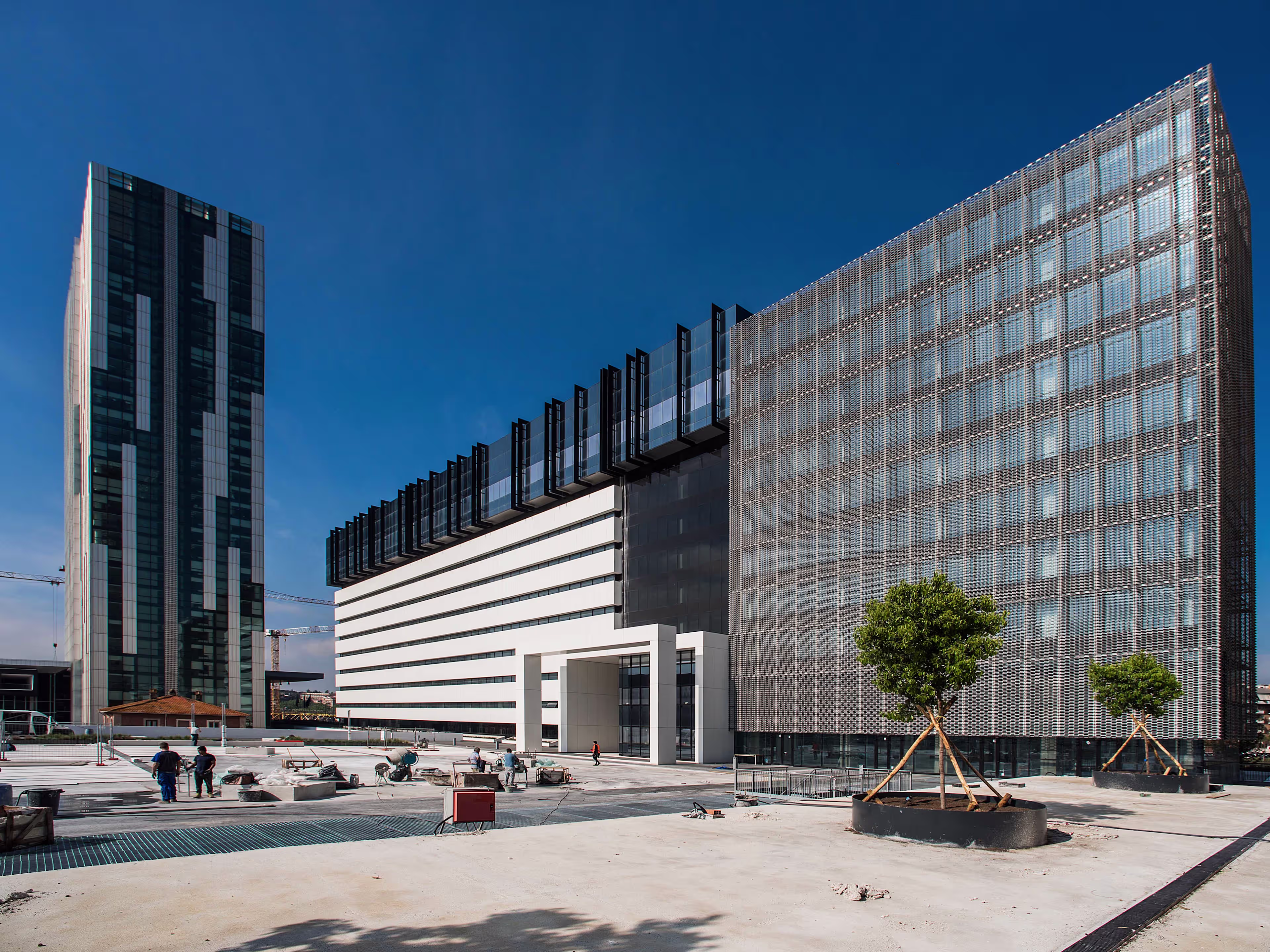 EUROHIVE - VIALE G. RIBOTTA 35
