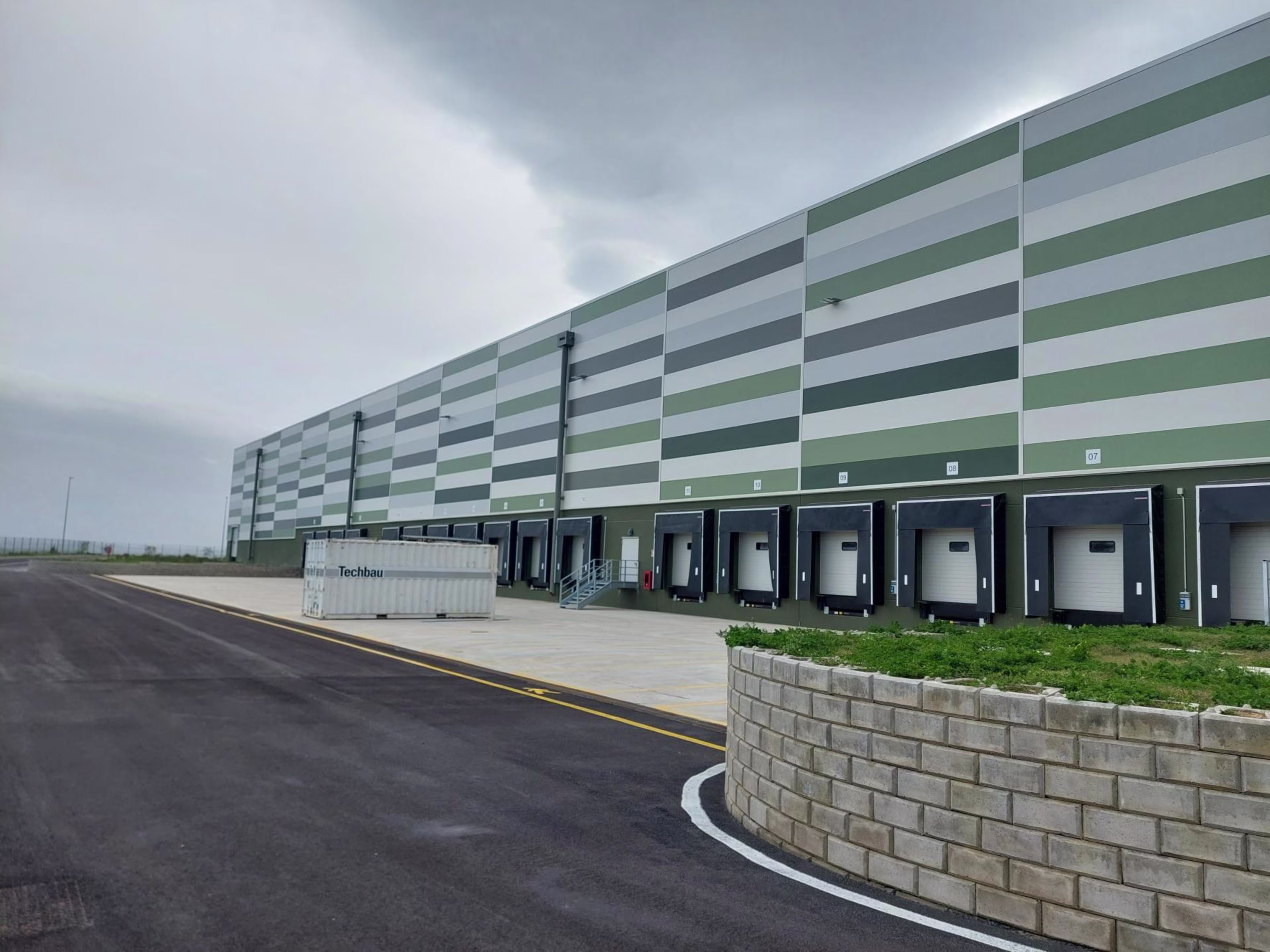 Immobile logistico in locazione a Fara in Sabina, Rieti