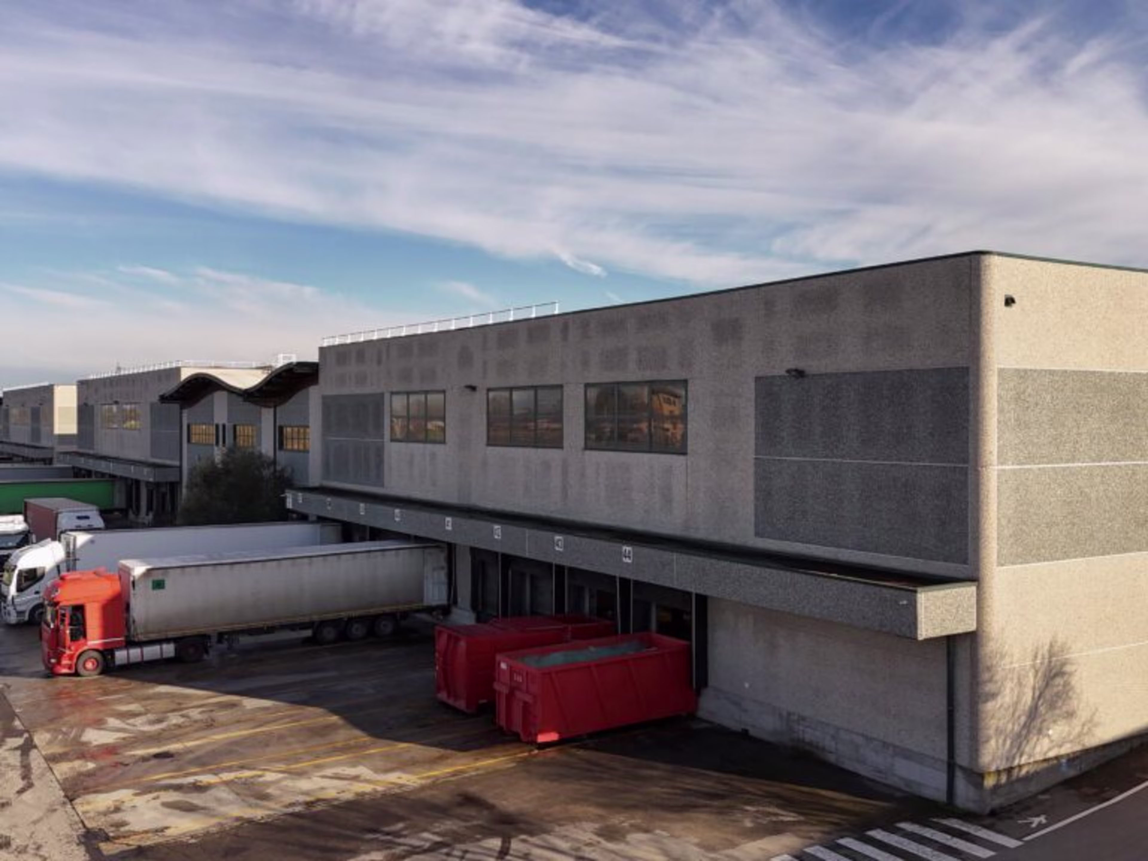 Complesso logistico in locazione a Massalengo, Lodi