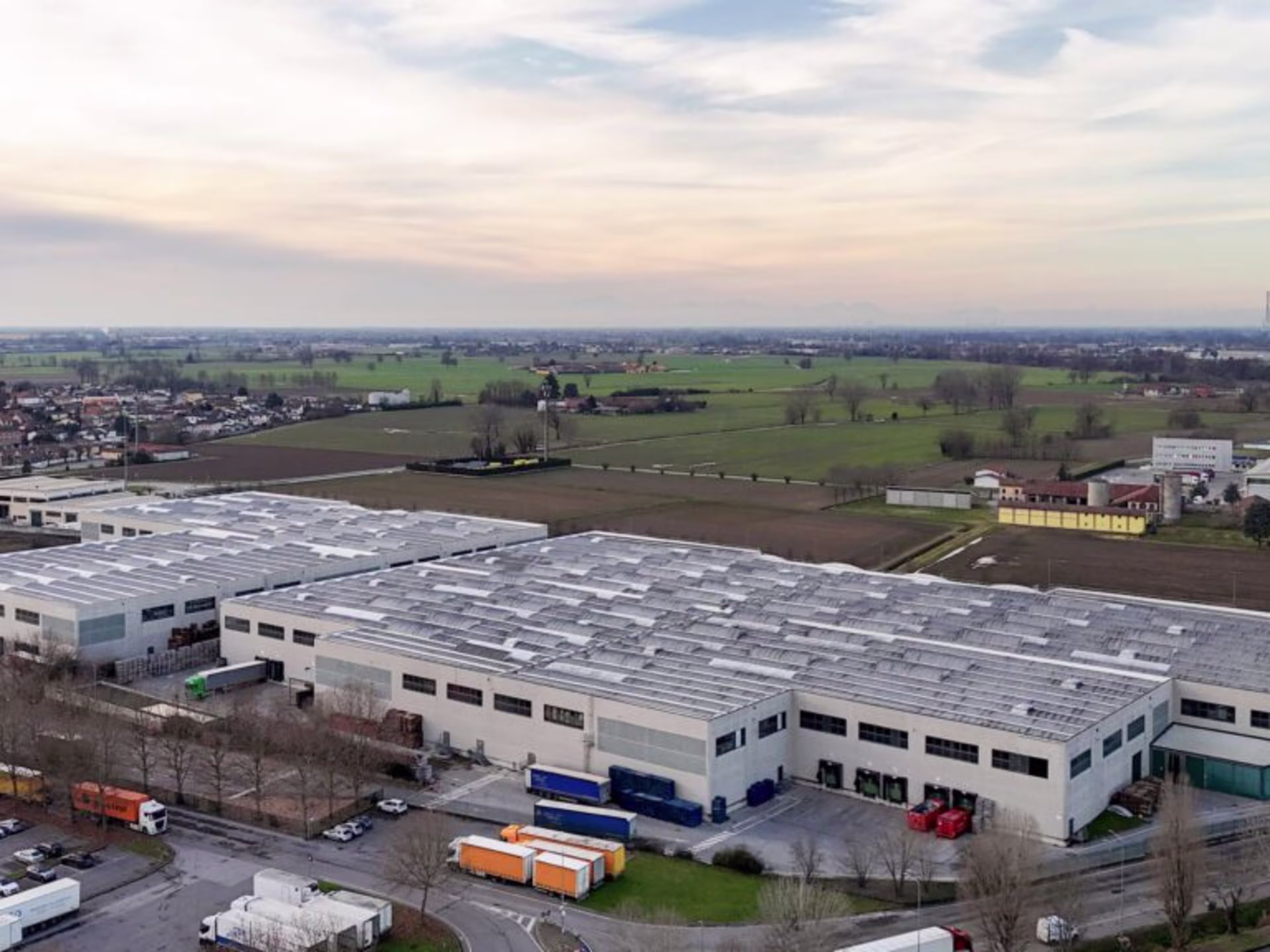 Complesso logistico in locazione a Massalengo, Lodi