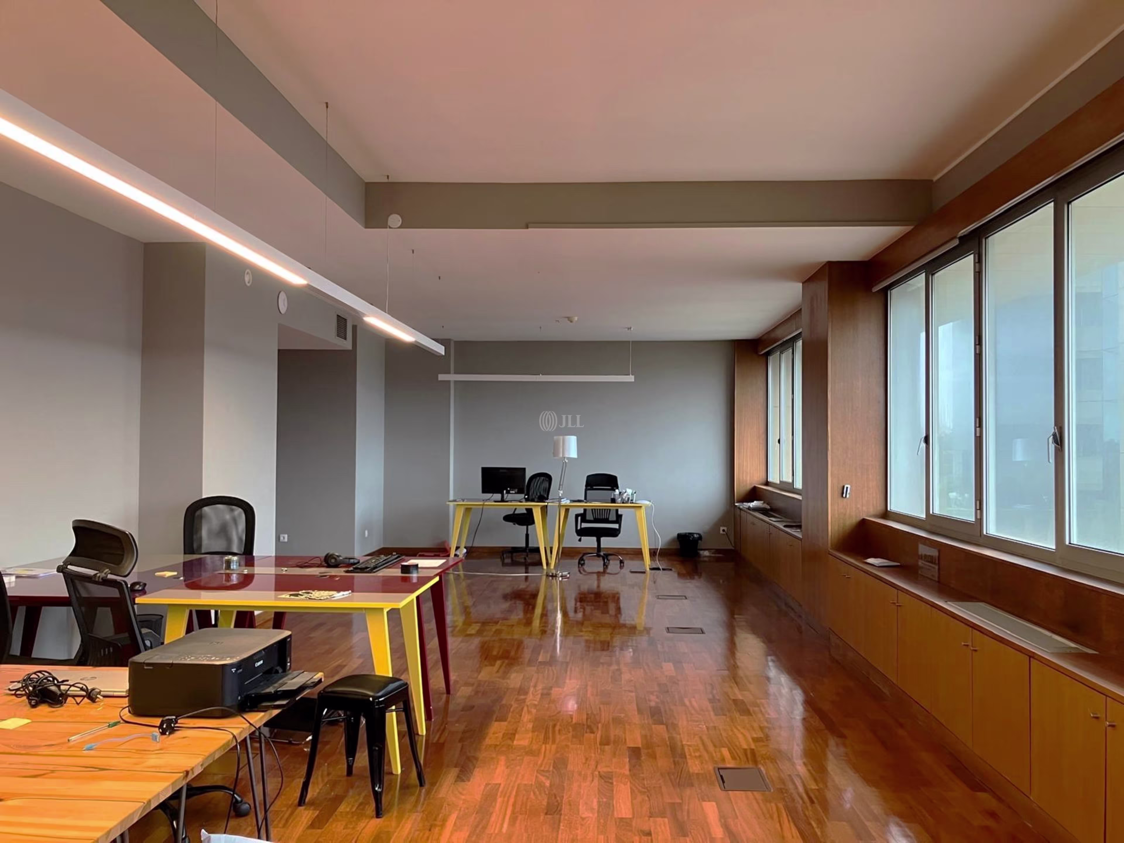 Aviz Office