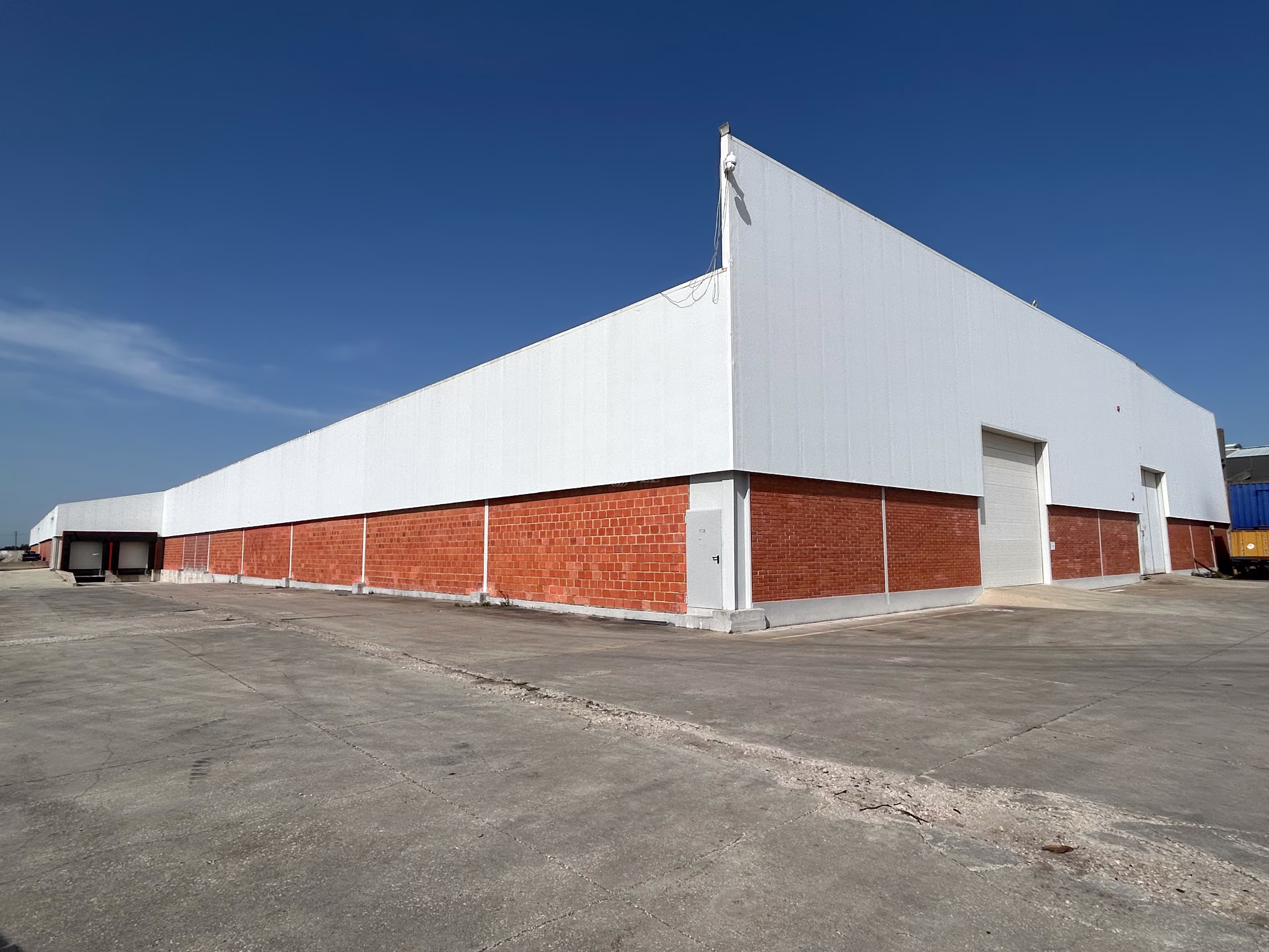 Armazém Zona Industrial Aveiro | Arrendamento