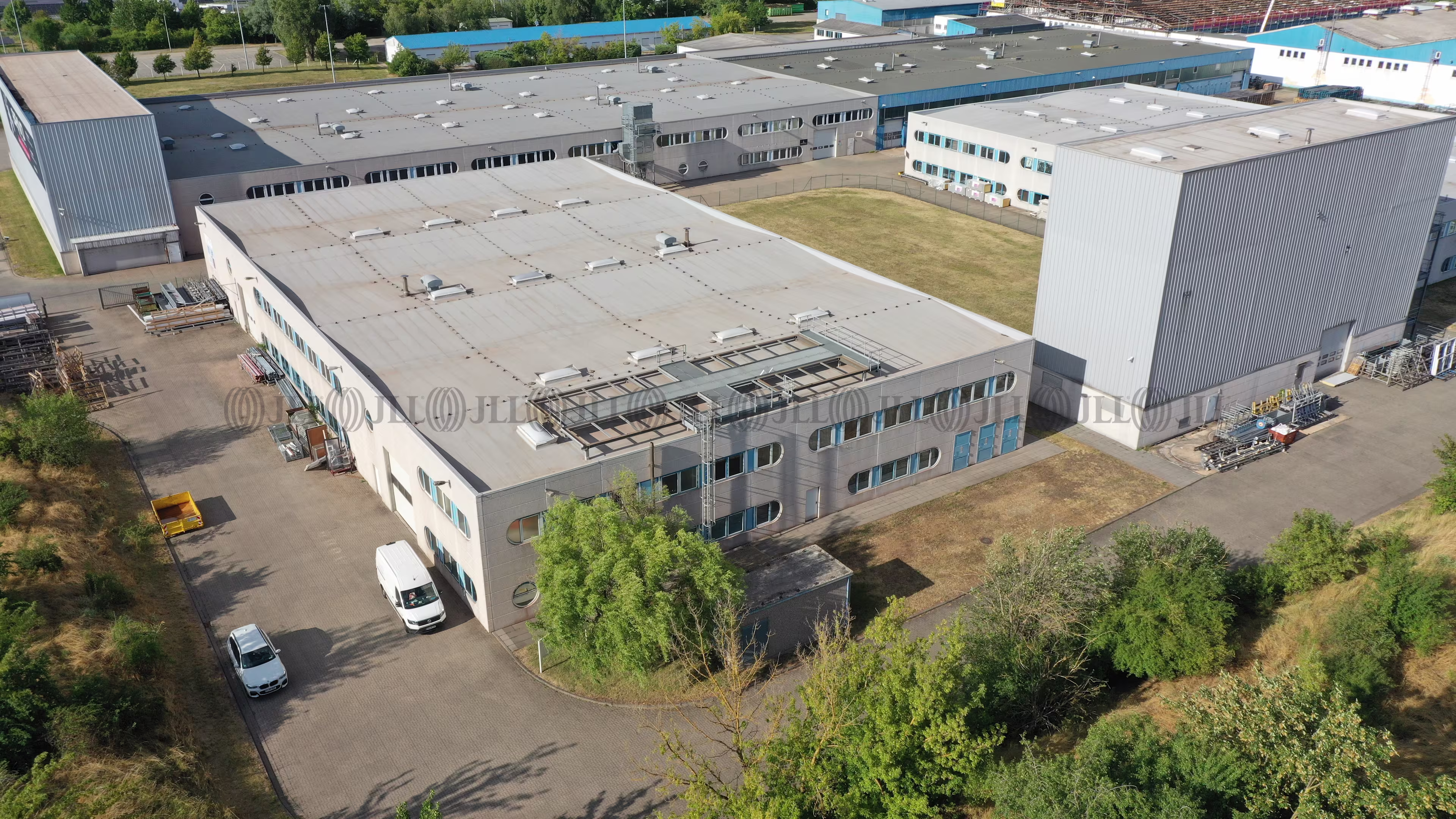 Hallen - Bernburg (Saale) - B1354-1