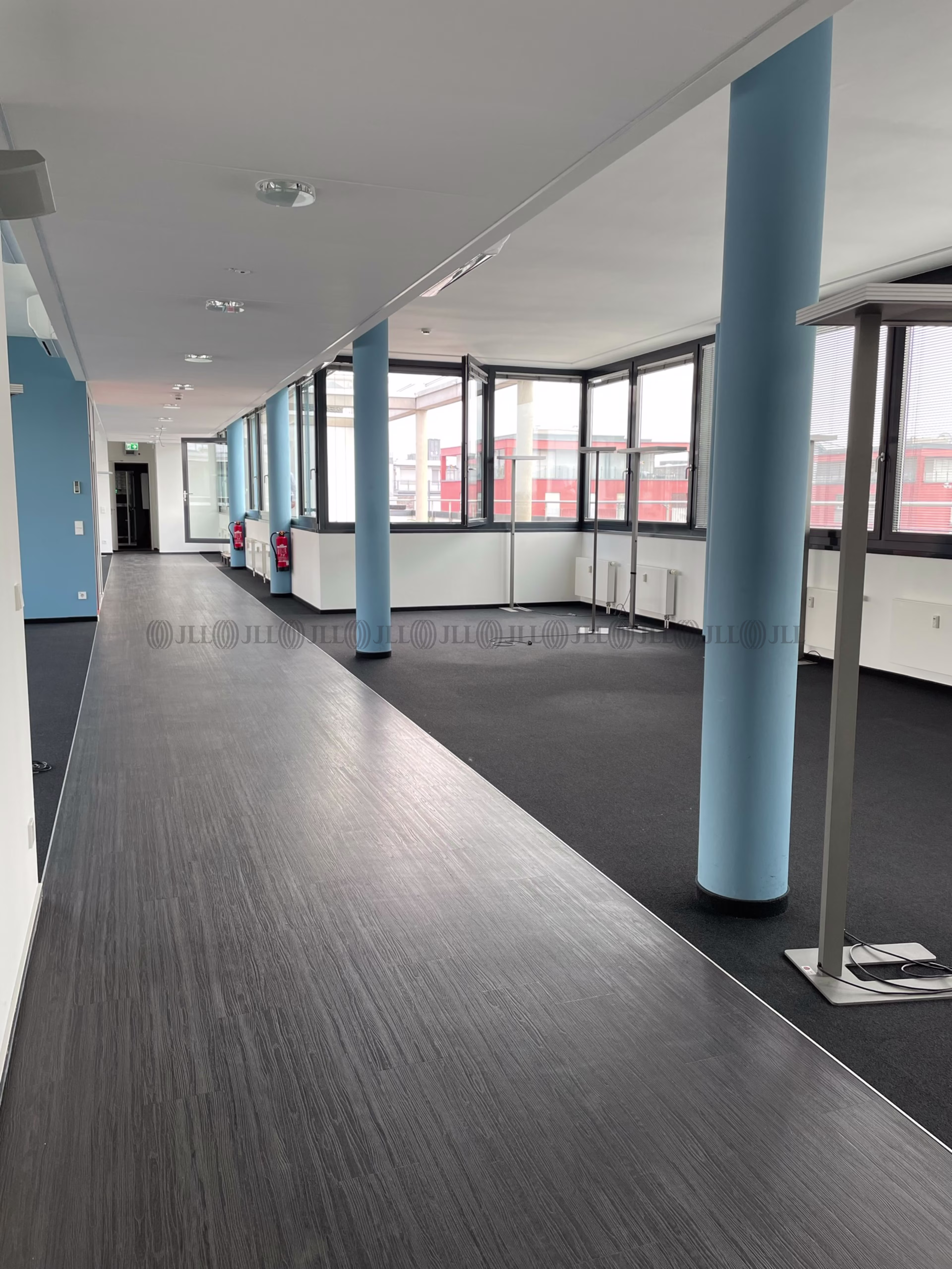 Büroimmobilie - Frankfurt am Main, Ostend - F0296