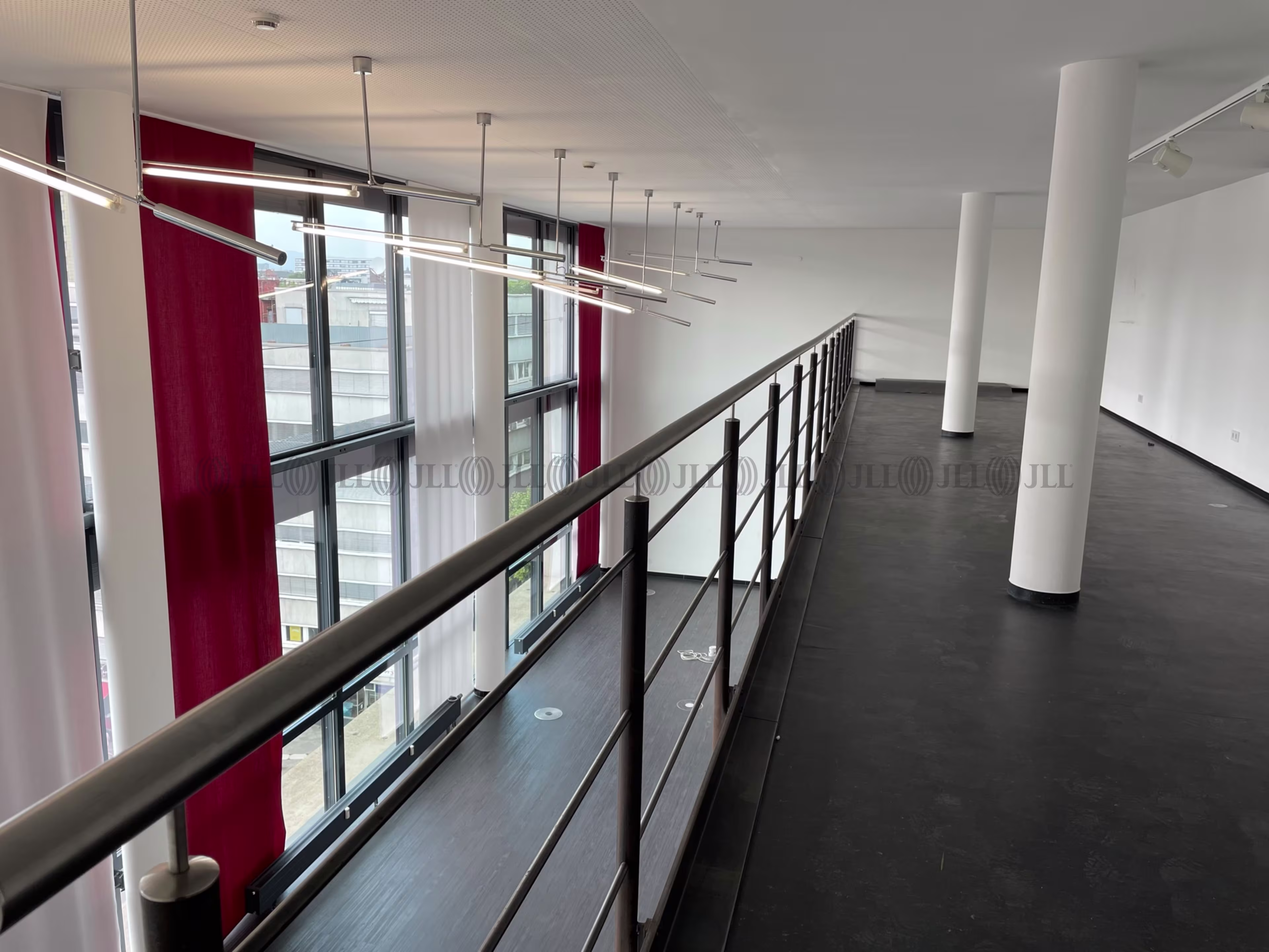 Büroimmobilie - Frankfurt am Main, Ostend - F0296