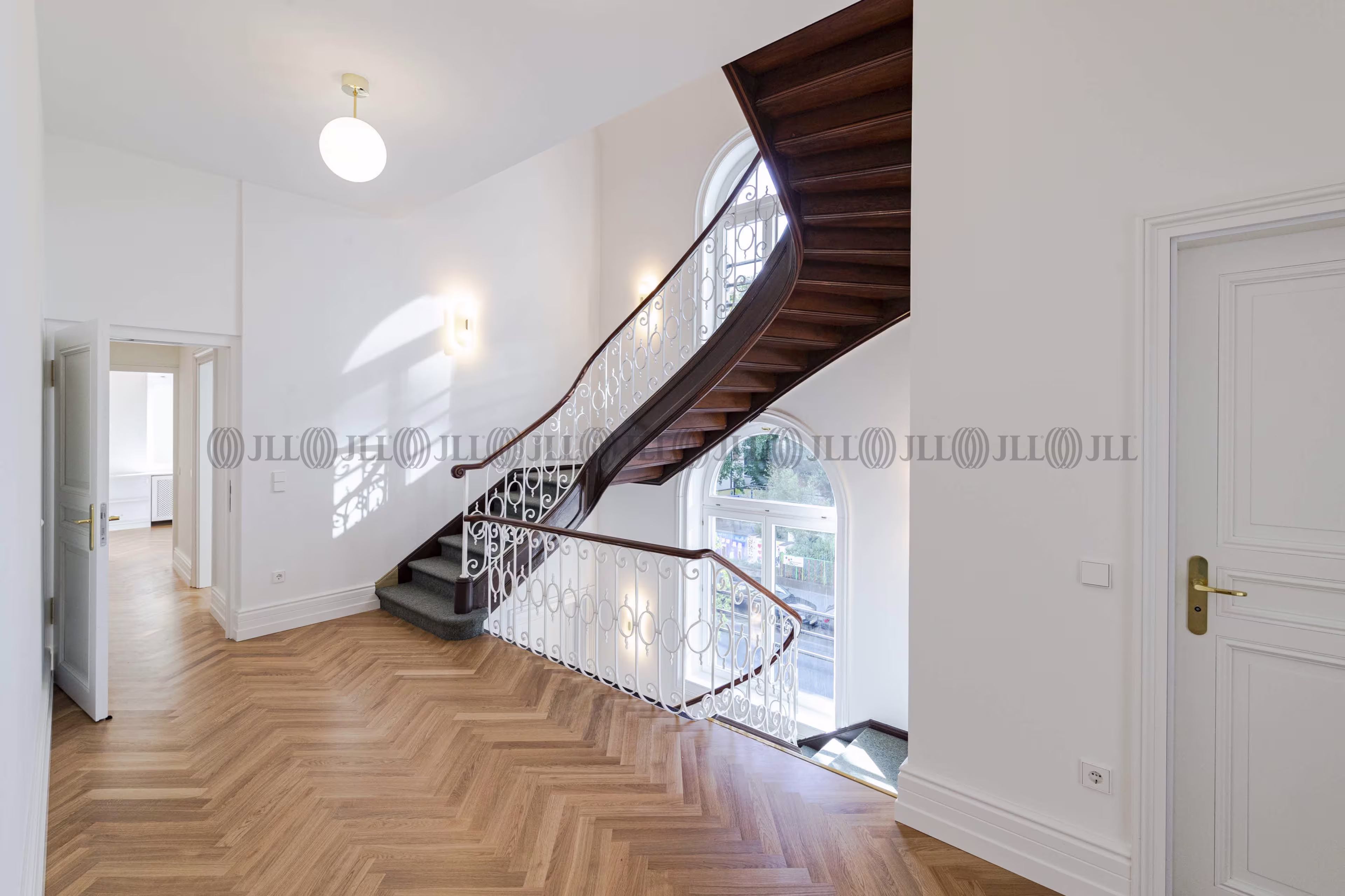 Büroimmobilie - Frankfurt am Main, Bahnhofsviertel - F2720