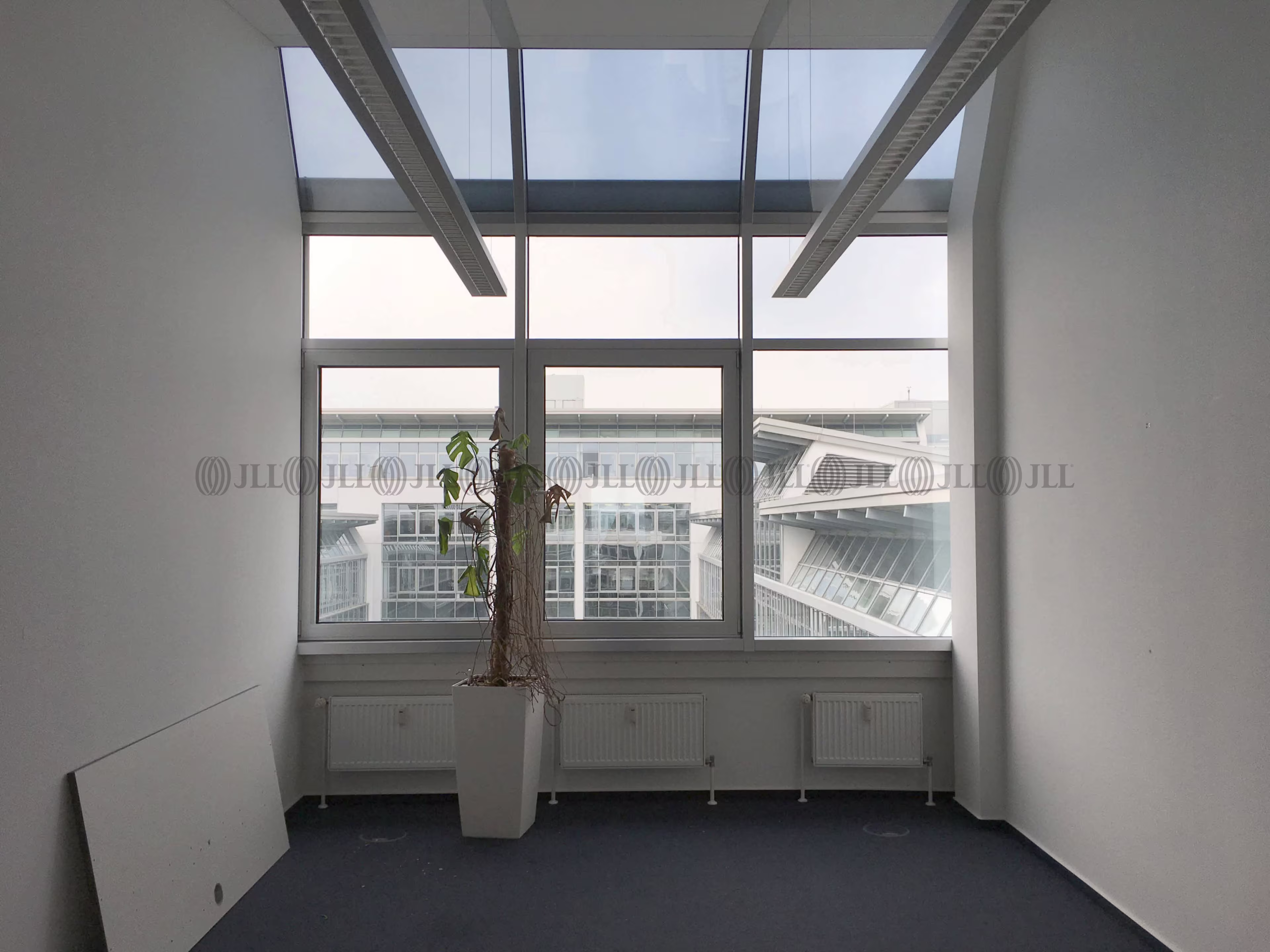 Büroimmobilie - Frankfurt am Main, Ostend - F1279