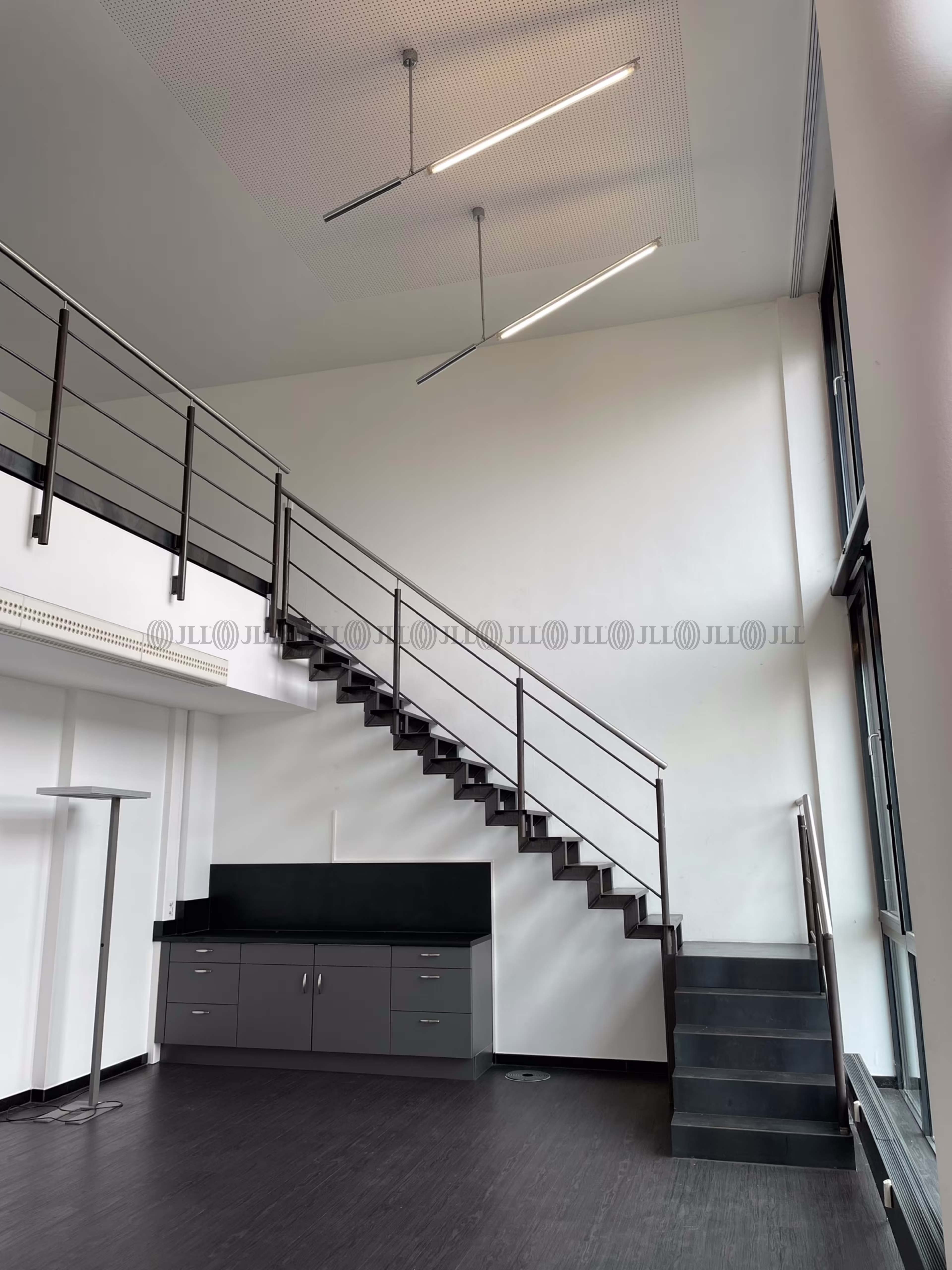 Büroimmobilie - Frankfurt am Main, Ostend - F0296