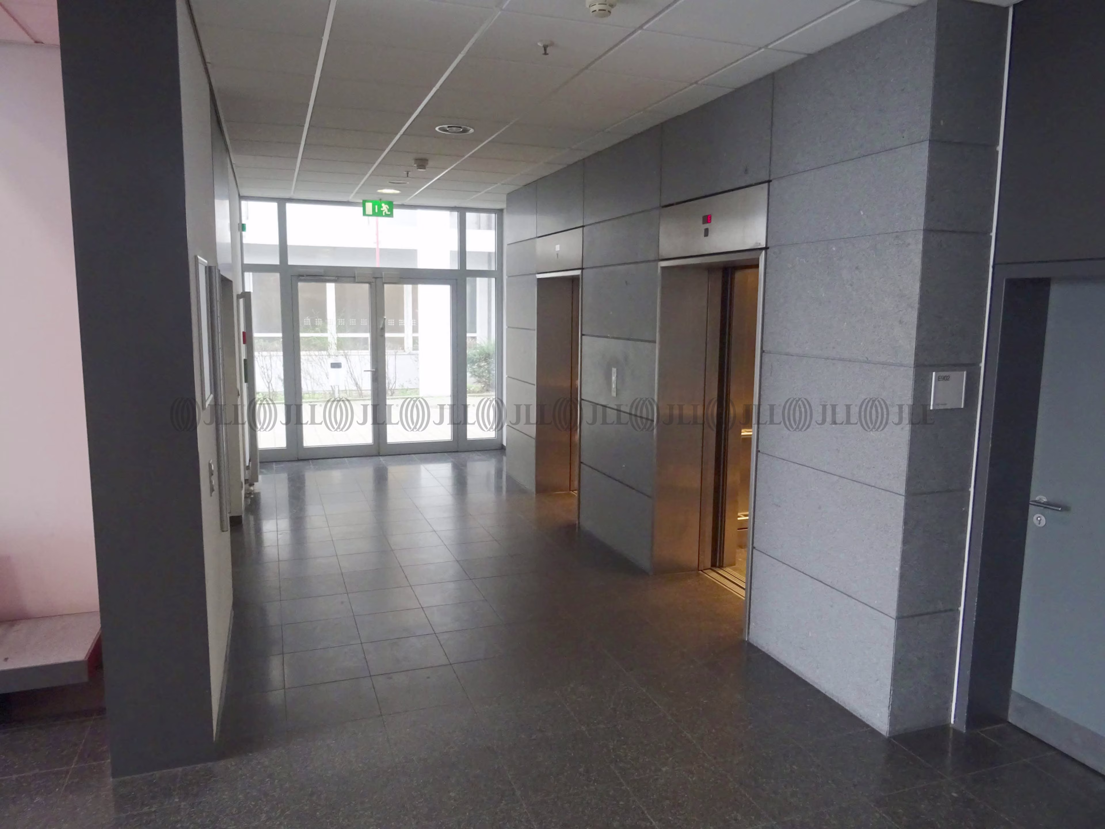 Büroimmobilie - Frankfurt am Main, Fechenheim - F2401