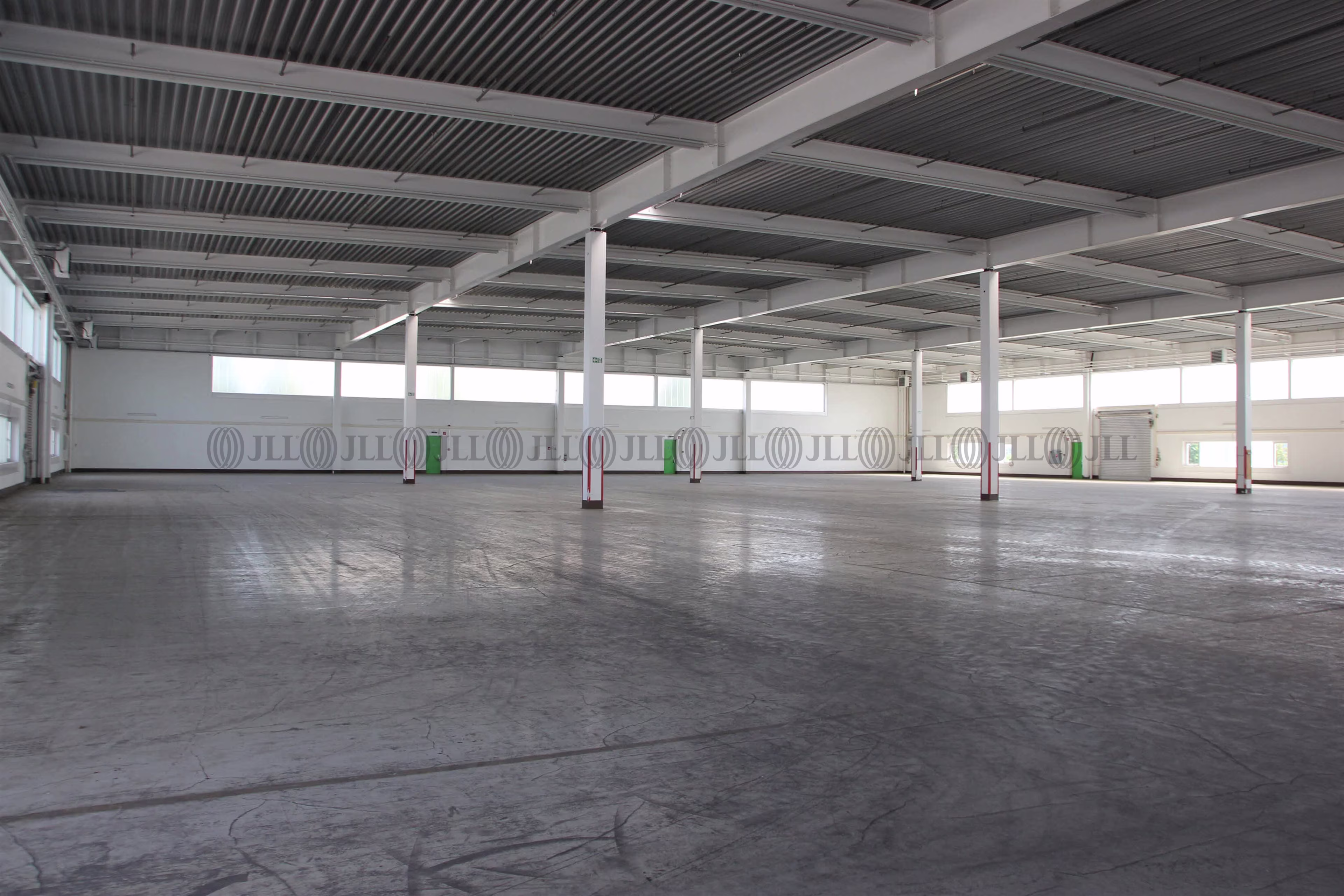 Hallen - Großostheim - F0054