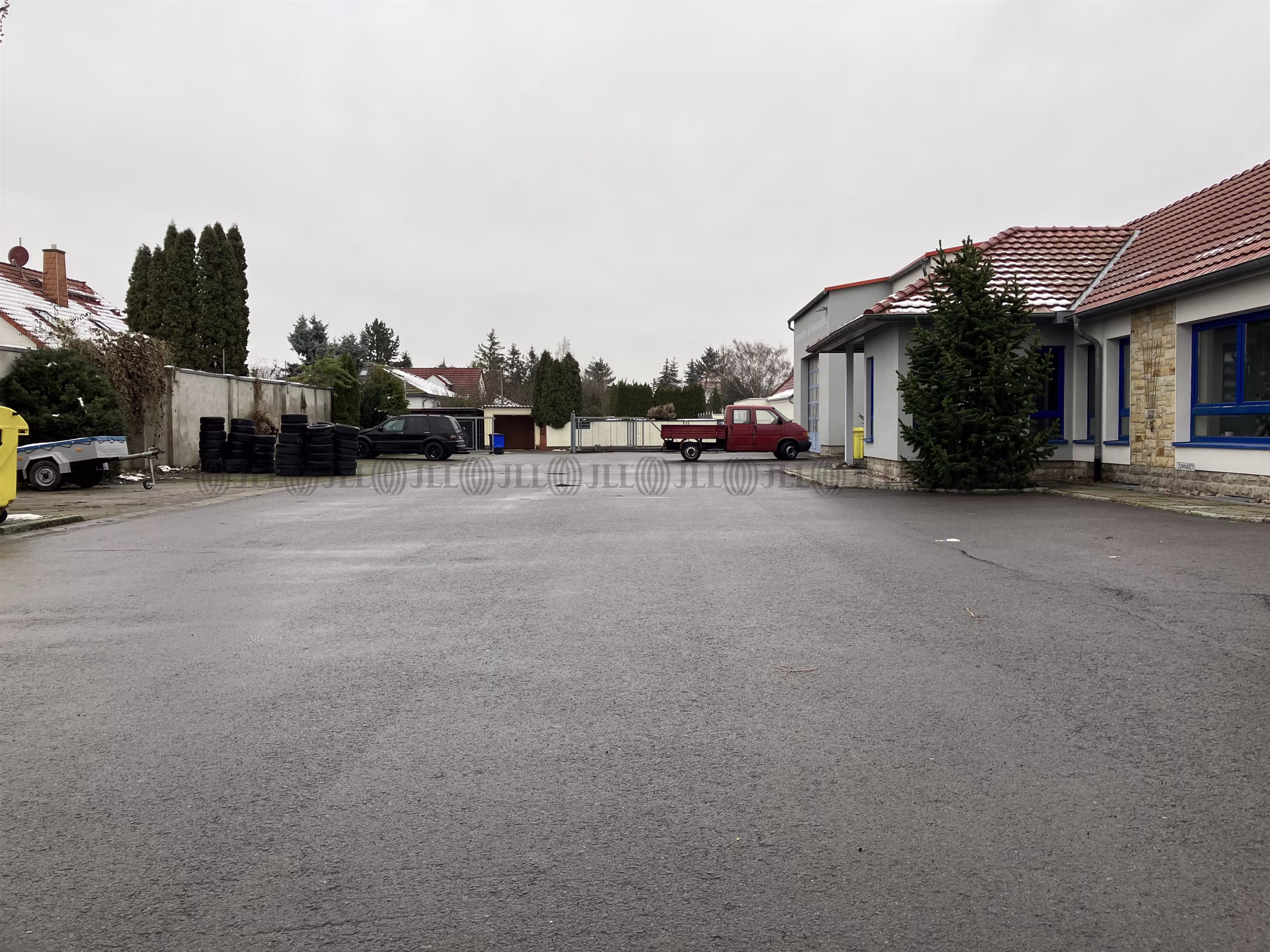 Hallen - Gebesee - B2589