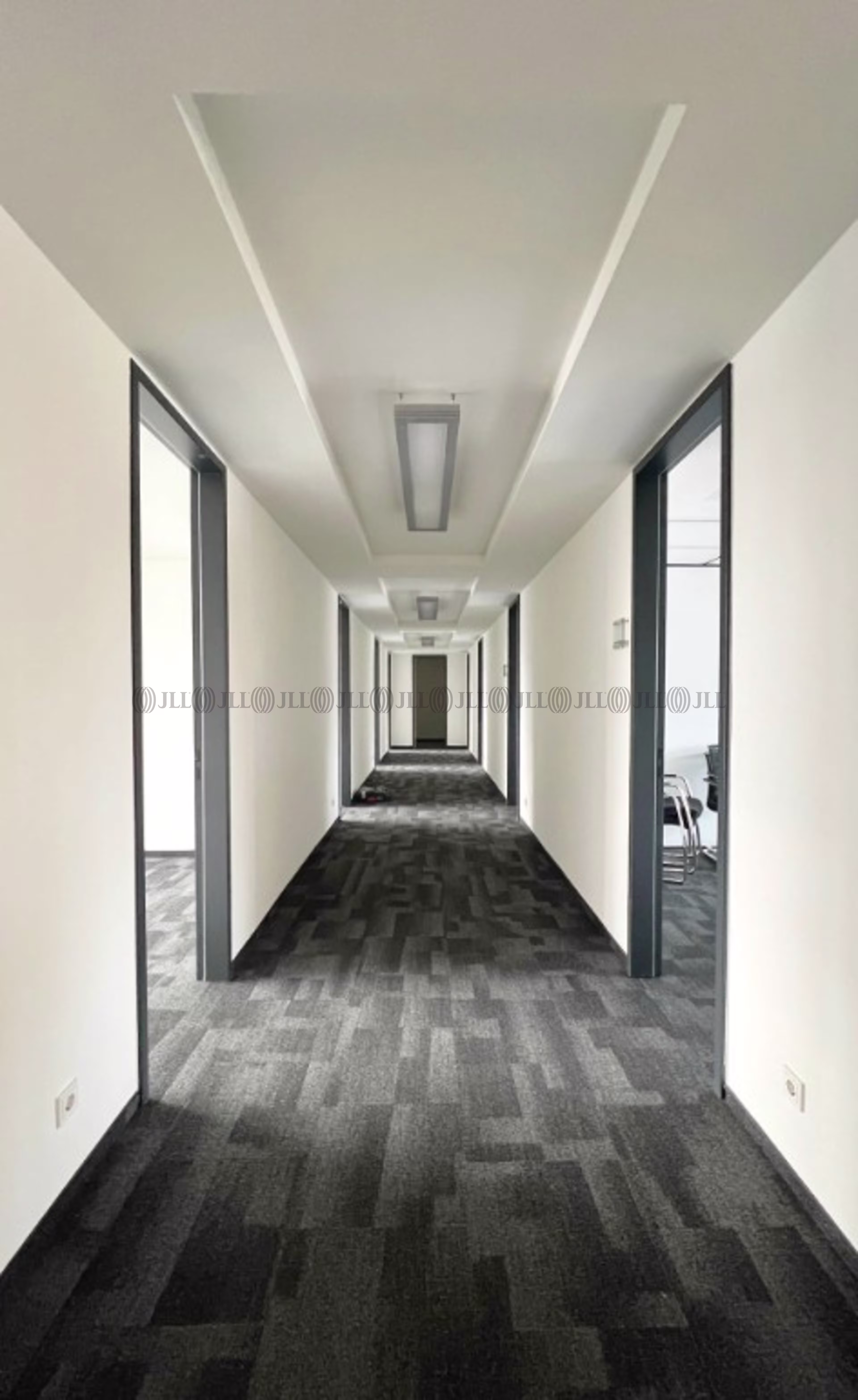 Büroimmobilie - Frankfurt am Main, Ostend - F1211