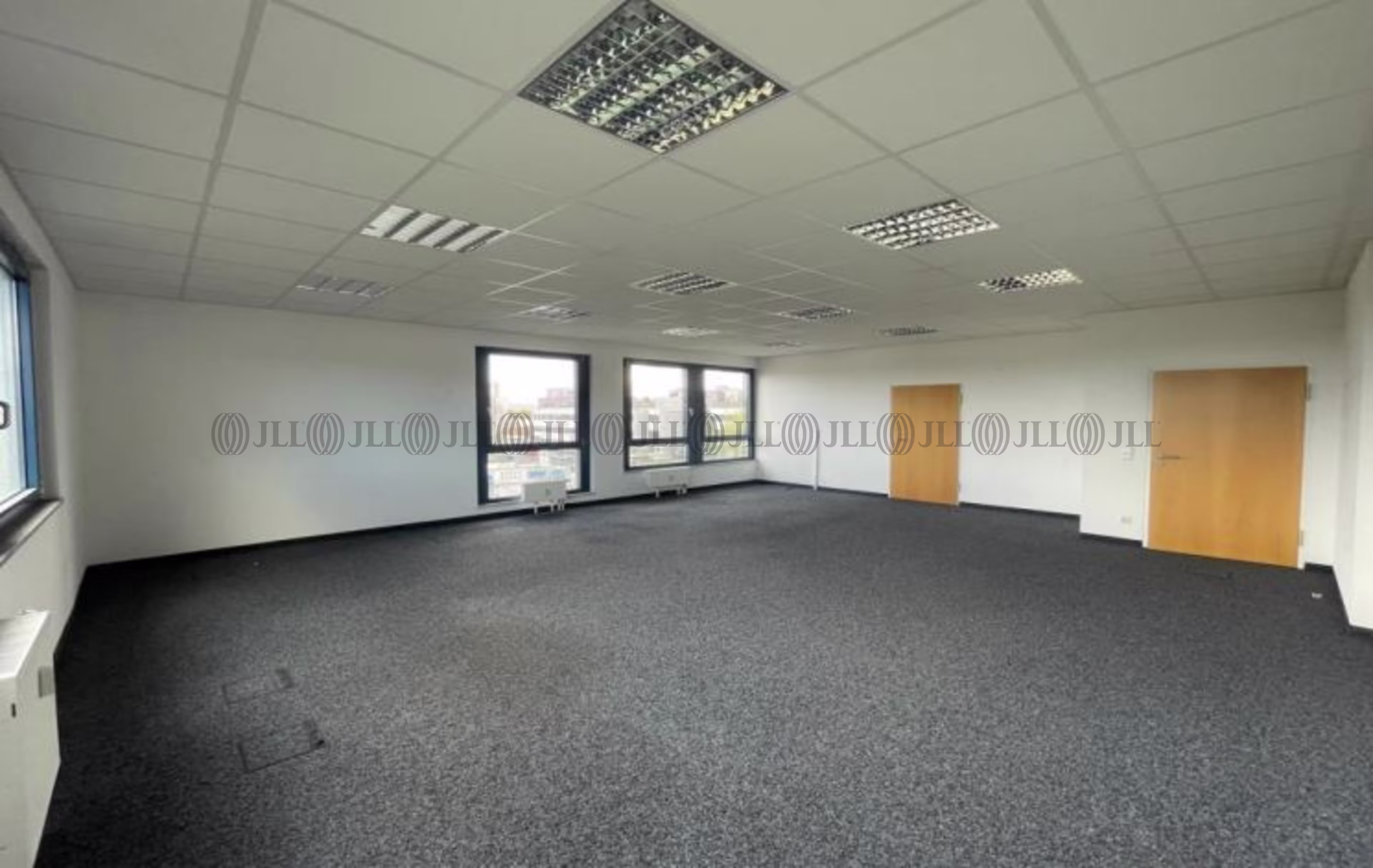 Büroimmobilie - Frankfurt am Main, Nieder-Eschbach - F1918