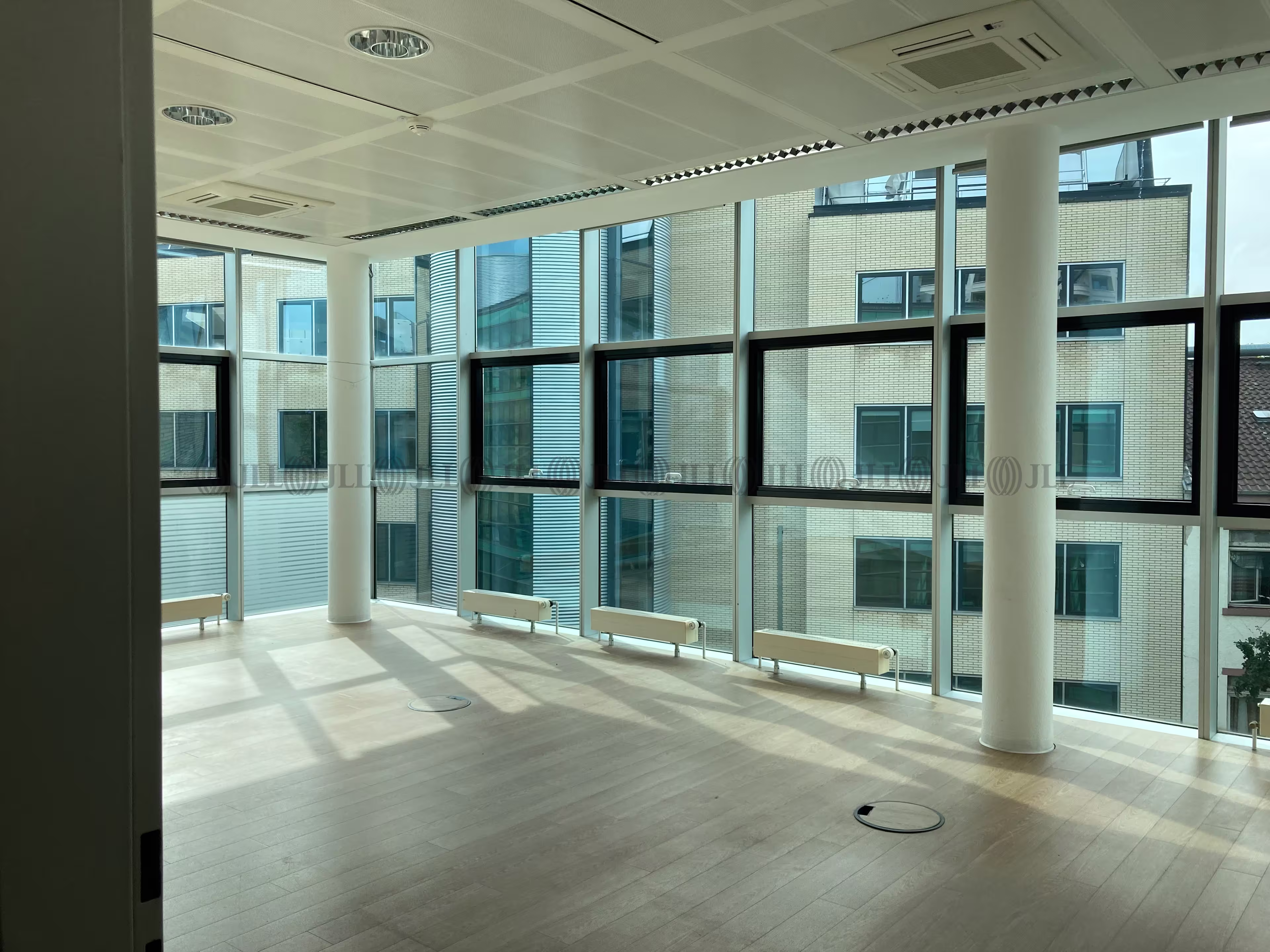 Büroimmobilie - Frankfurt am Main, Ostend - F0882