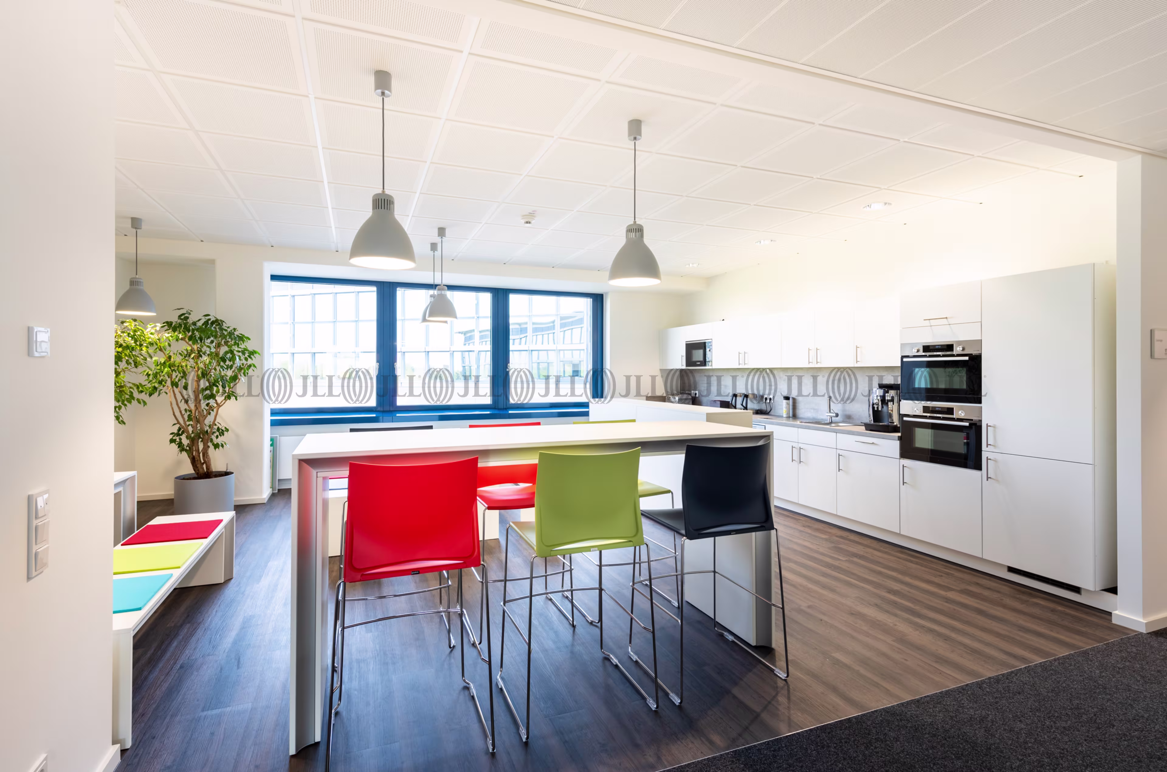 Büroimmobilie - Frankfurt am Main, Niederursel - F0635