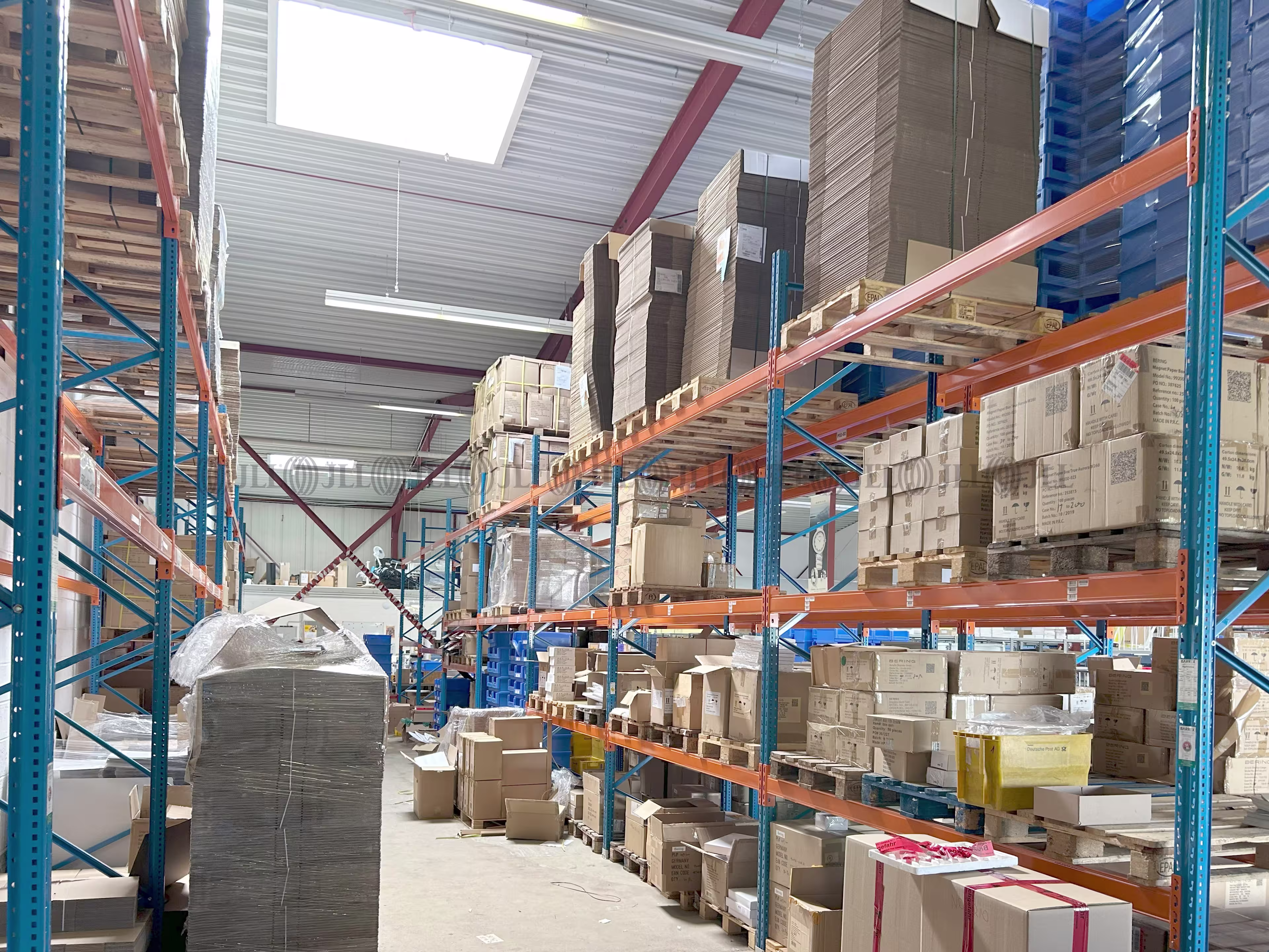 Hallen - Düsseldorf, Heerdt - D3175