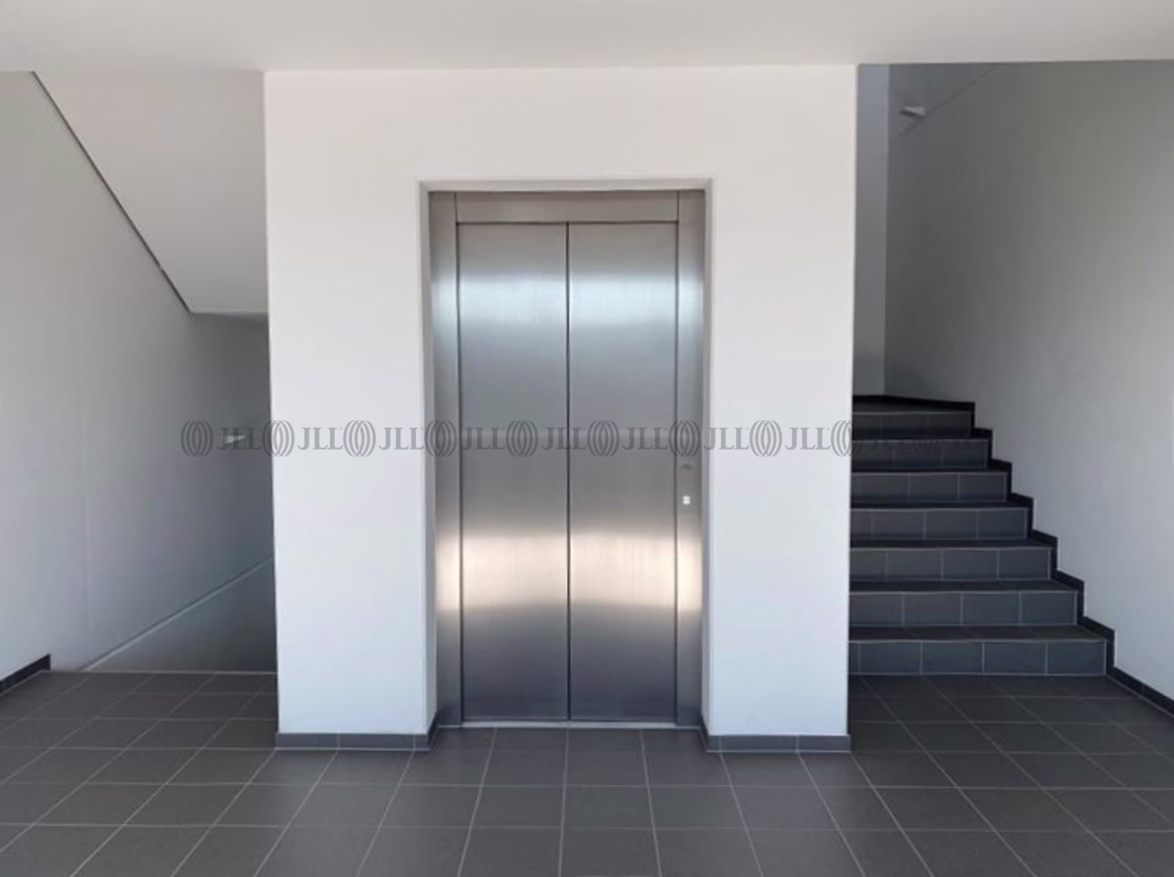 Büroimmobilie - Langenfeld (Rhld.) - D3255