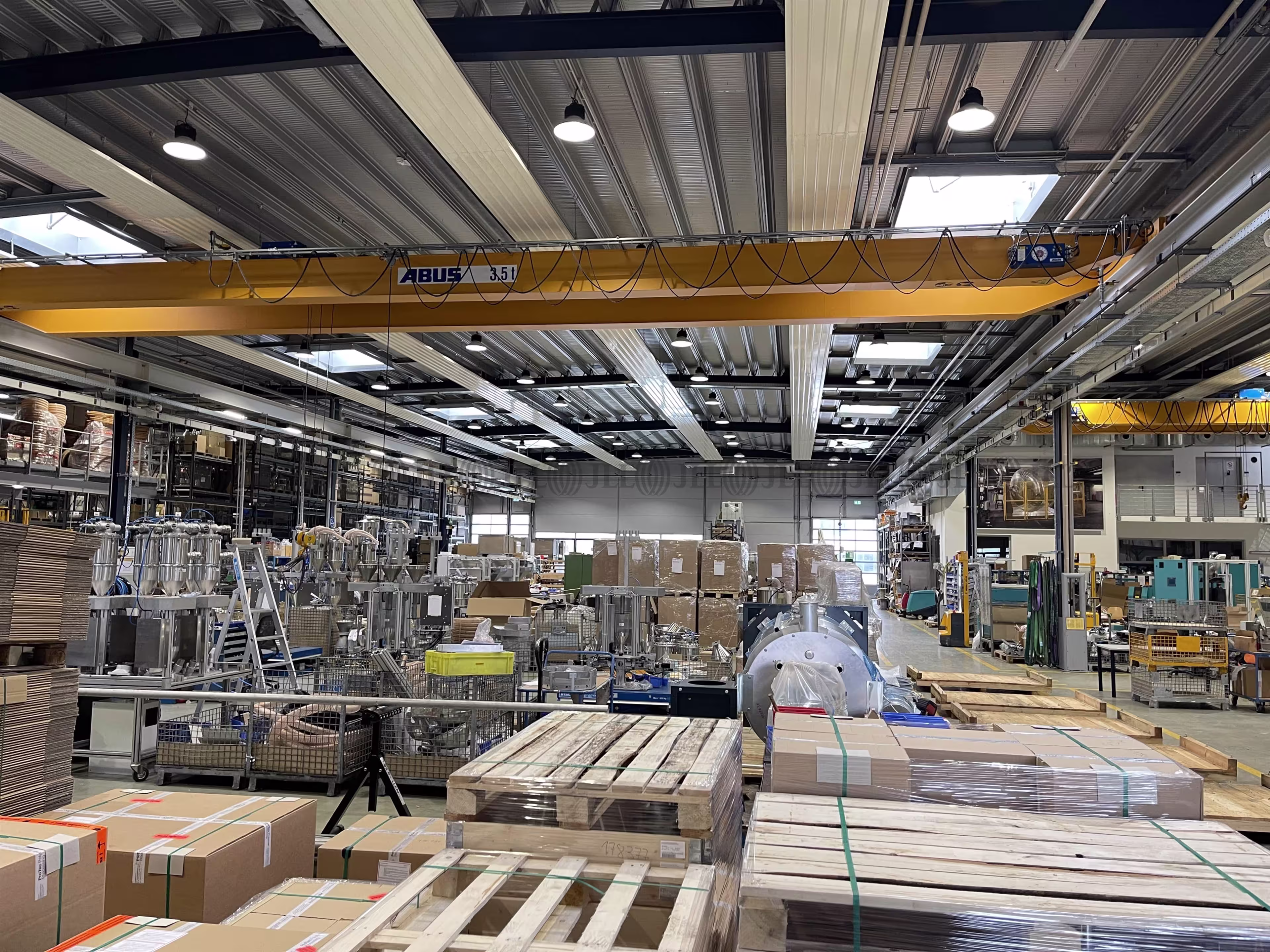 Hallen - Bensheim - F3182