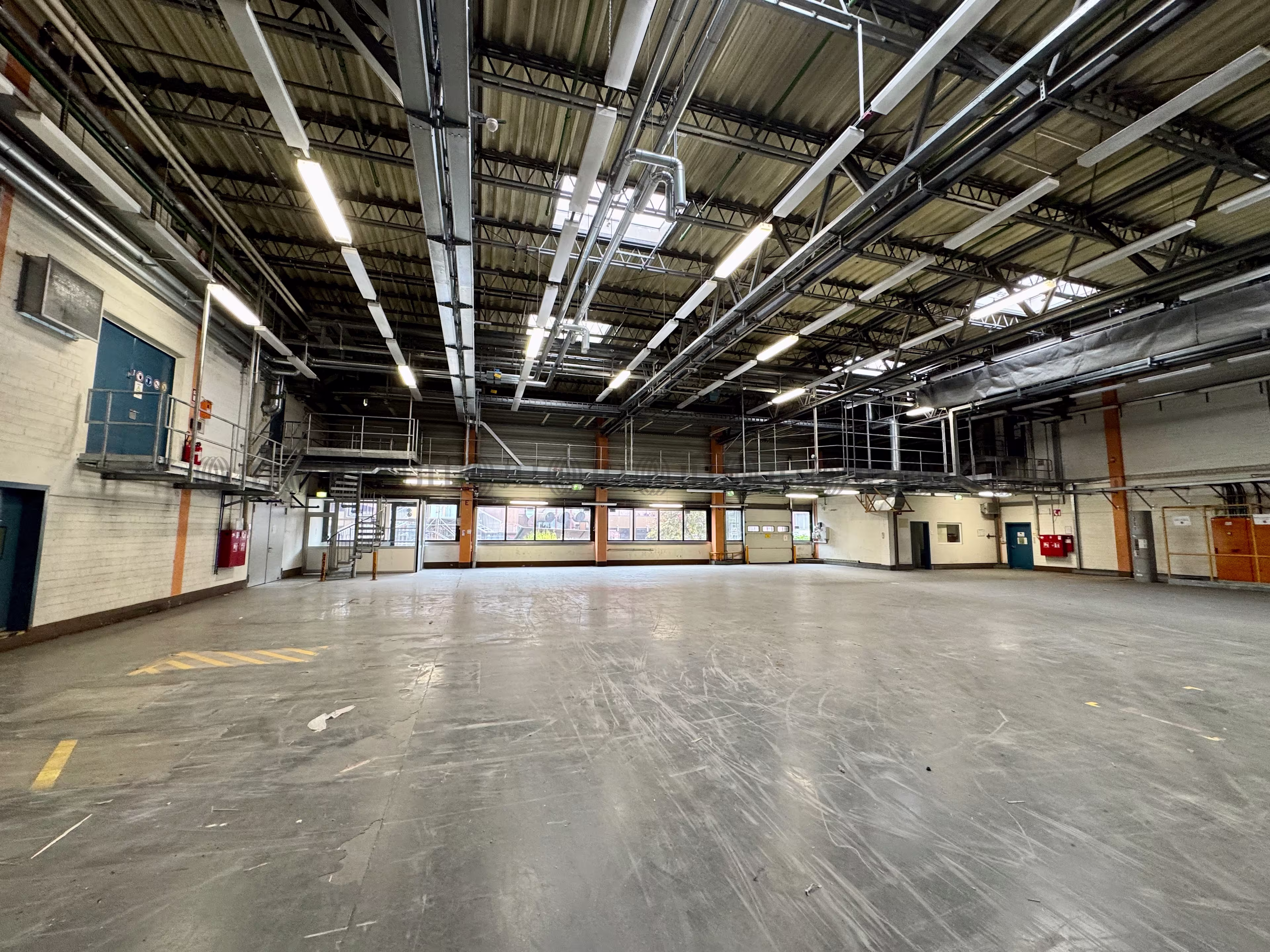 Hallen - Berlin, Neukölln - B3267