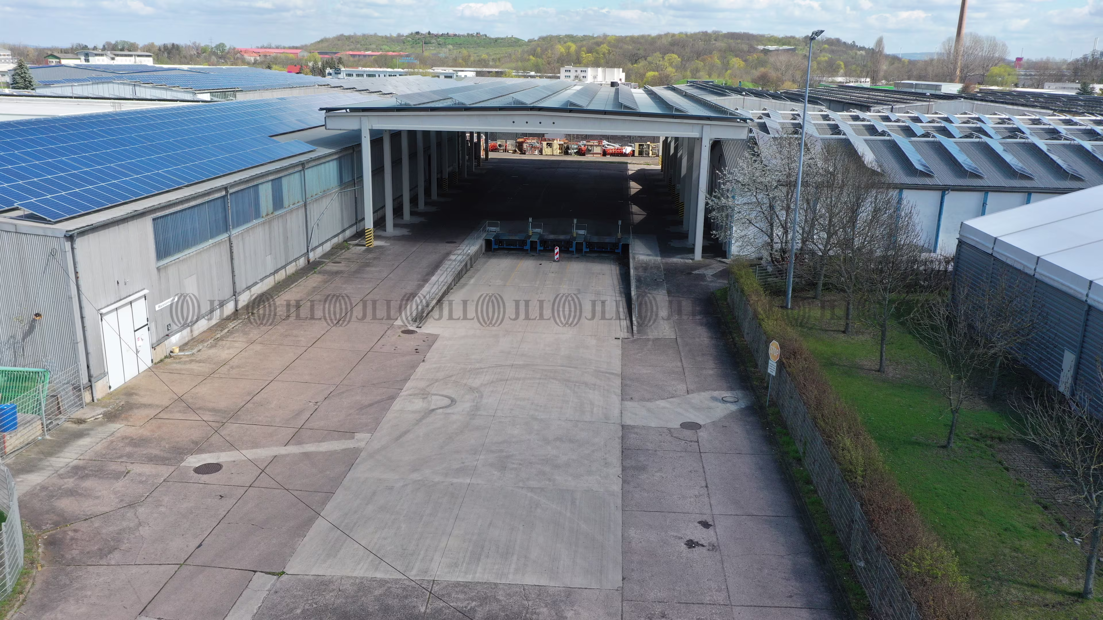 Hallen - Erfurt - B3244