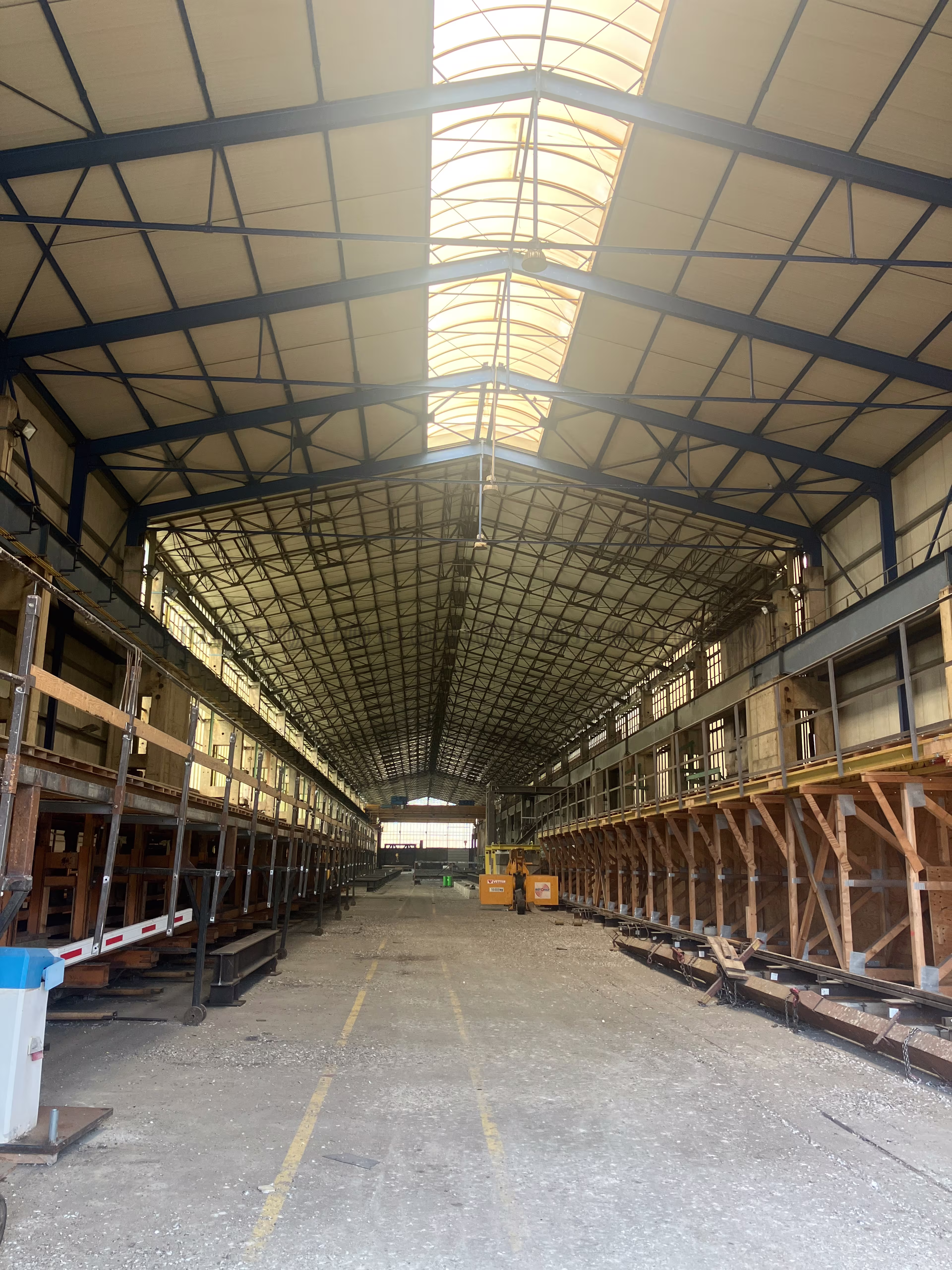 Hallen - Zahna-Elster - B3383