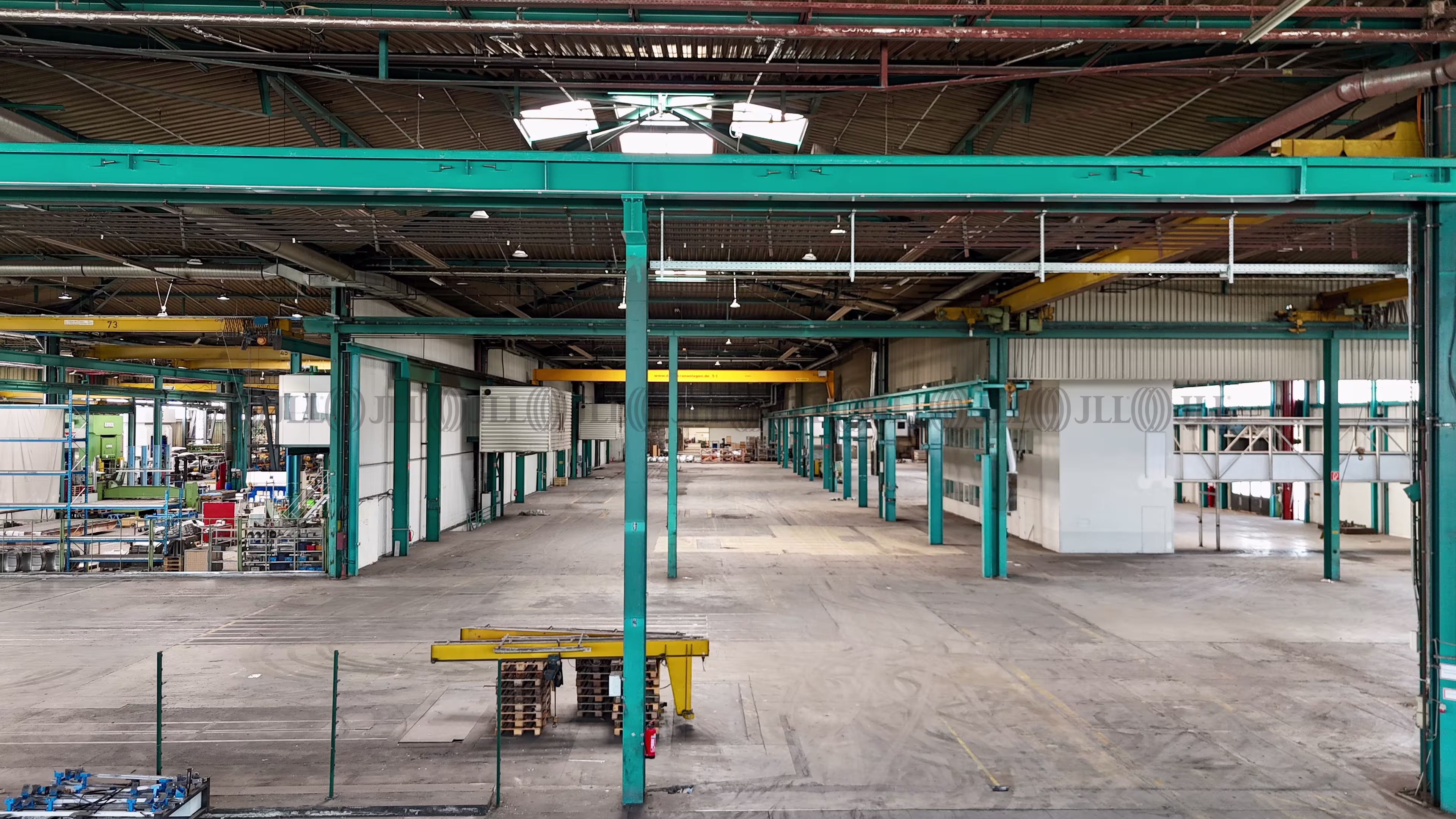 Hallen - Berlin, Spandau - B3268