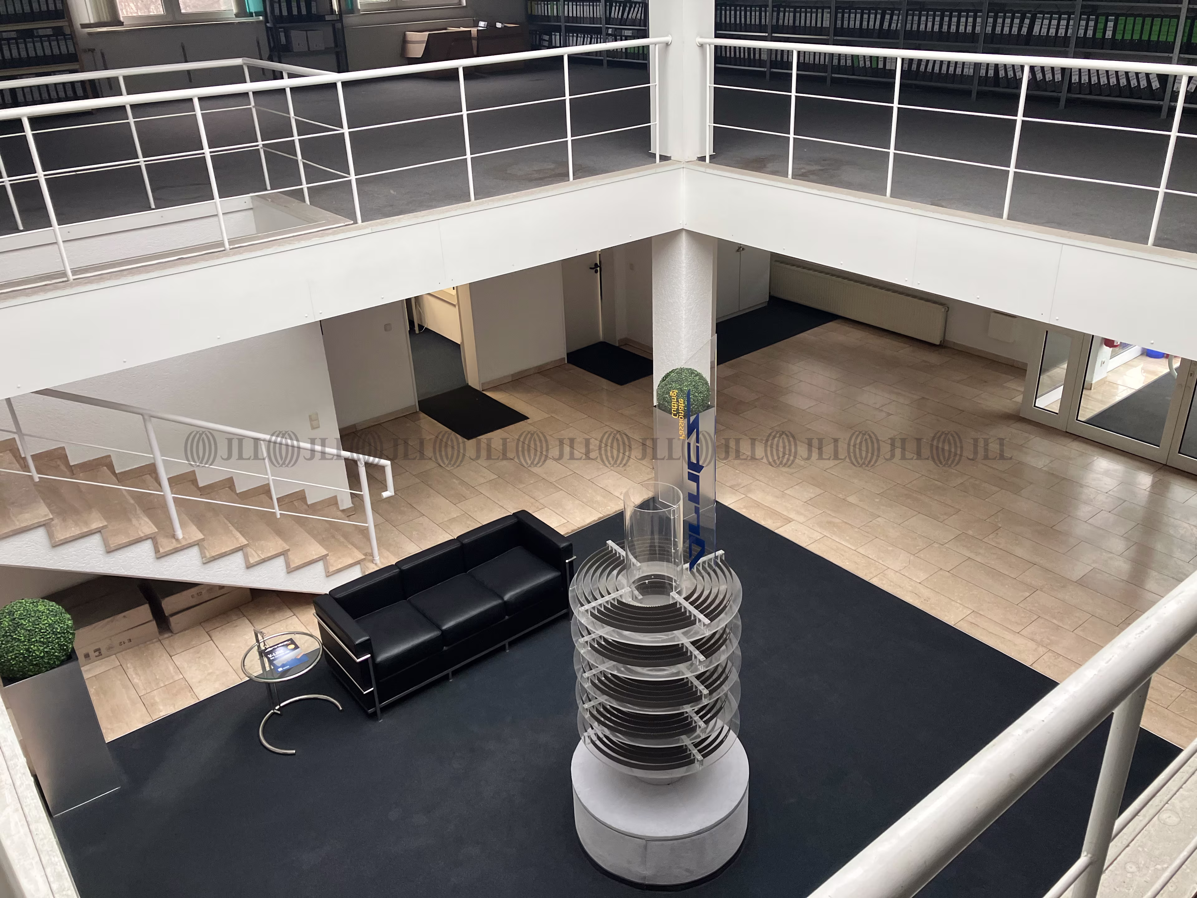 Hallen - Schmölln - B0727