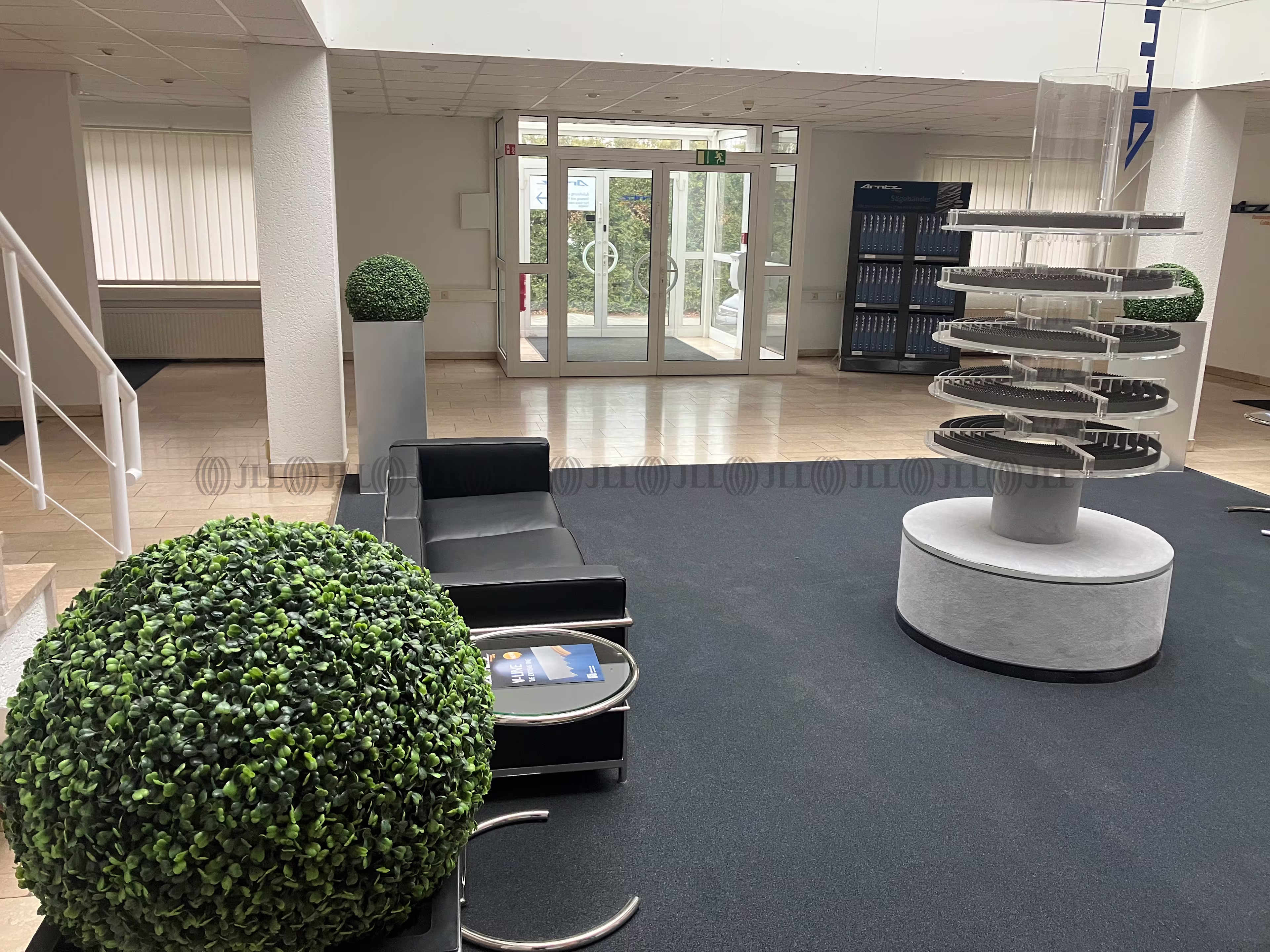 Hallen - Schmölln - B0727