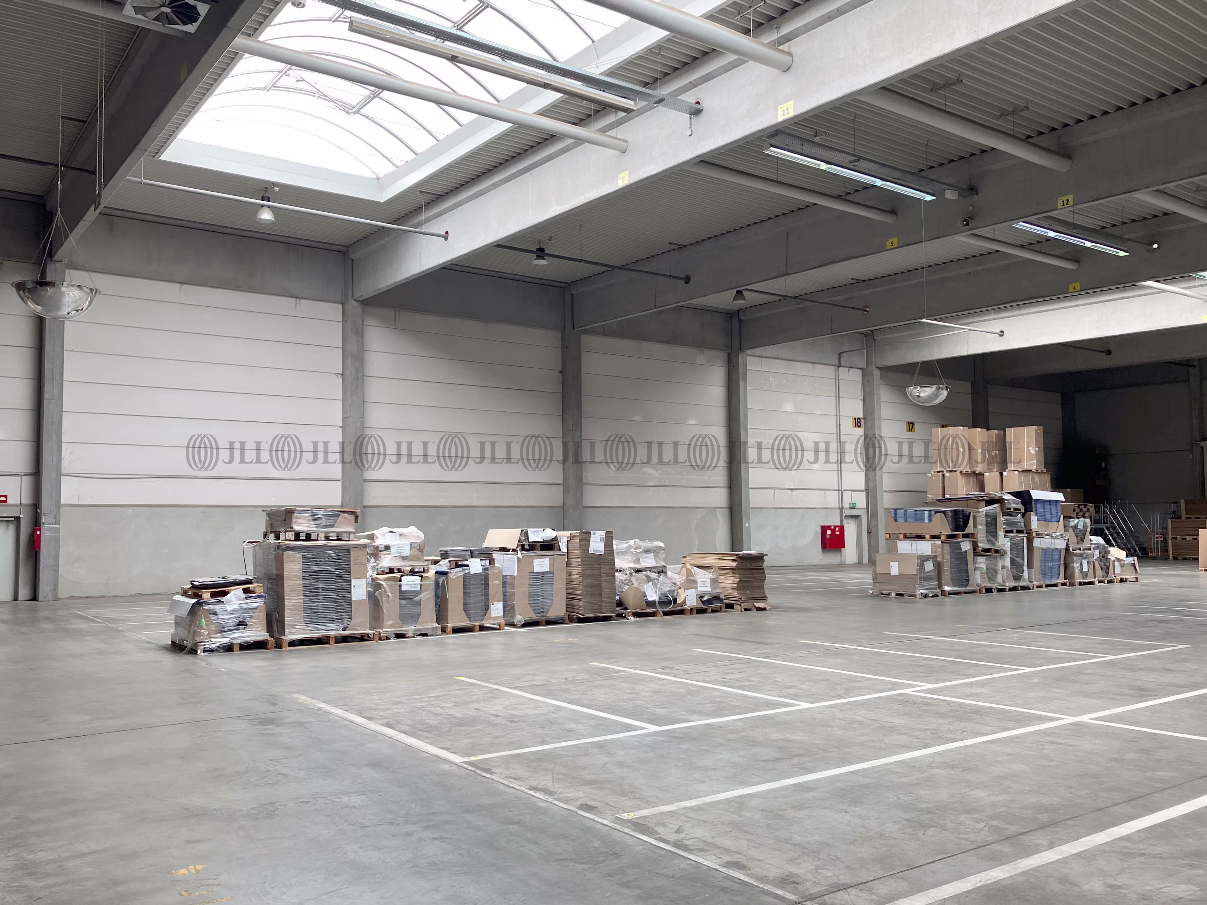 Hallen - Soest - D3187