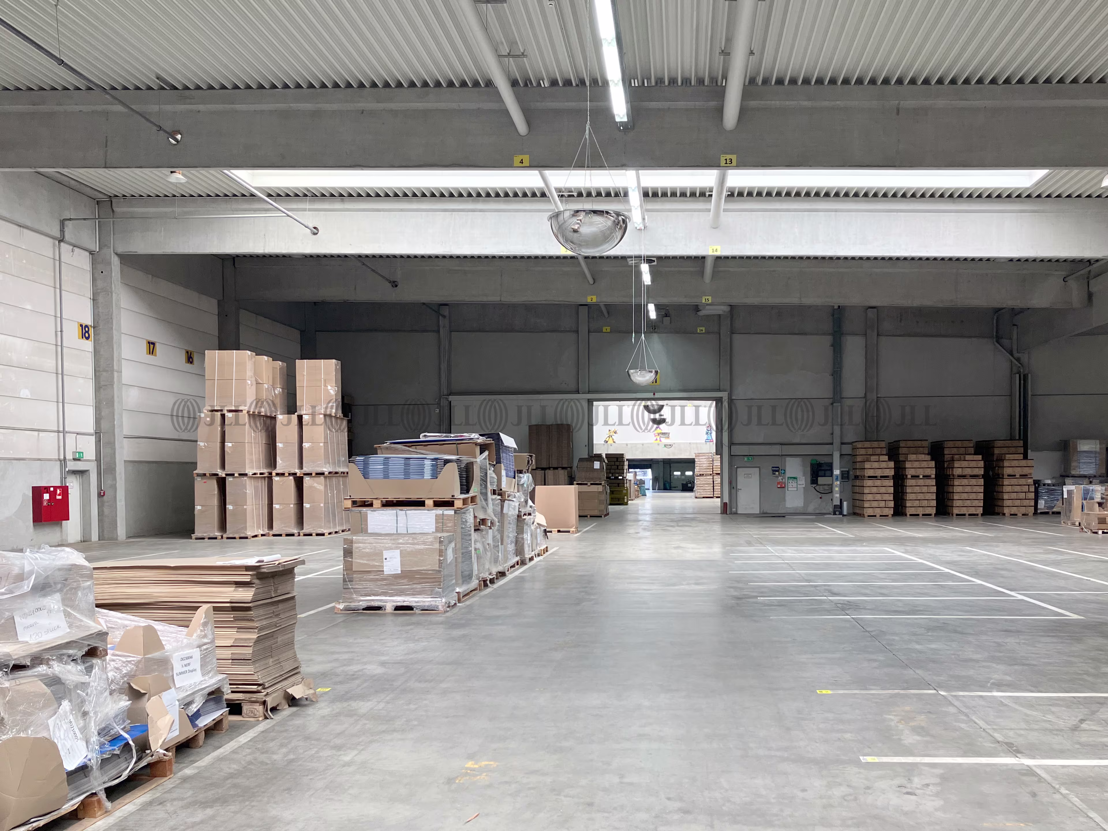 Hallen - Soest - D3187