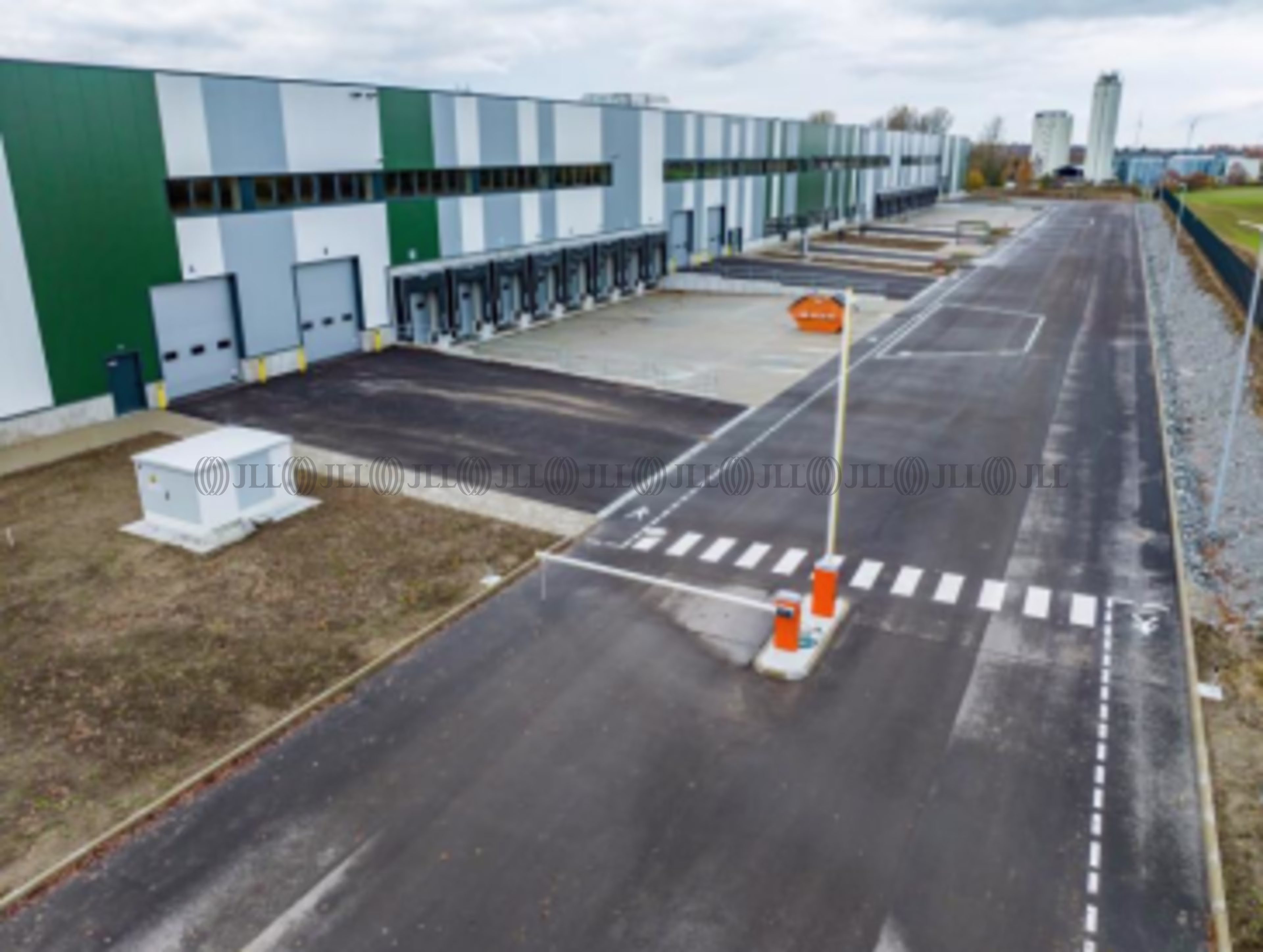 Hallen - Lensahn - H1826