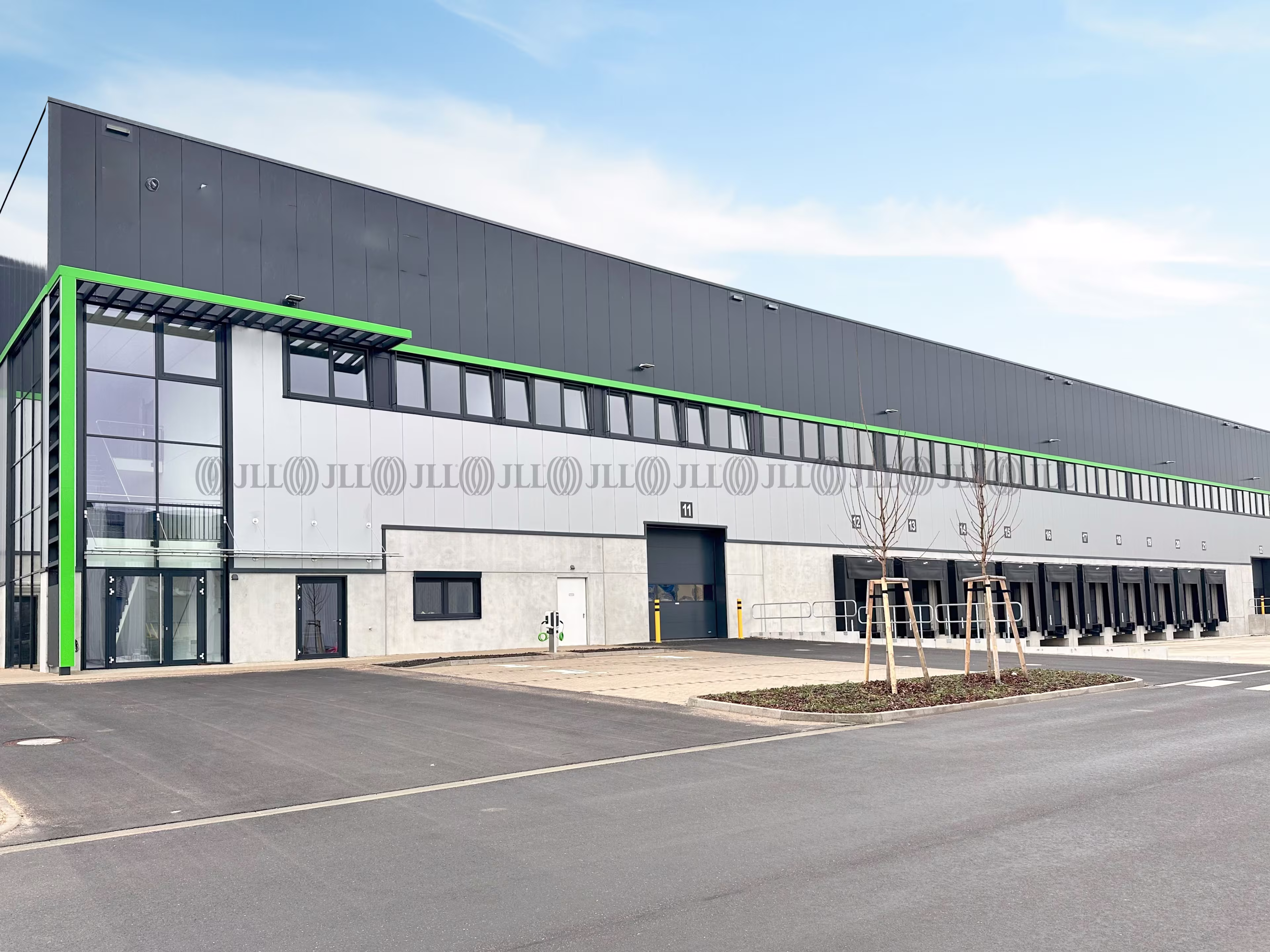 Hallen - Langenfeld (Rhld.) - D3125