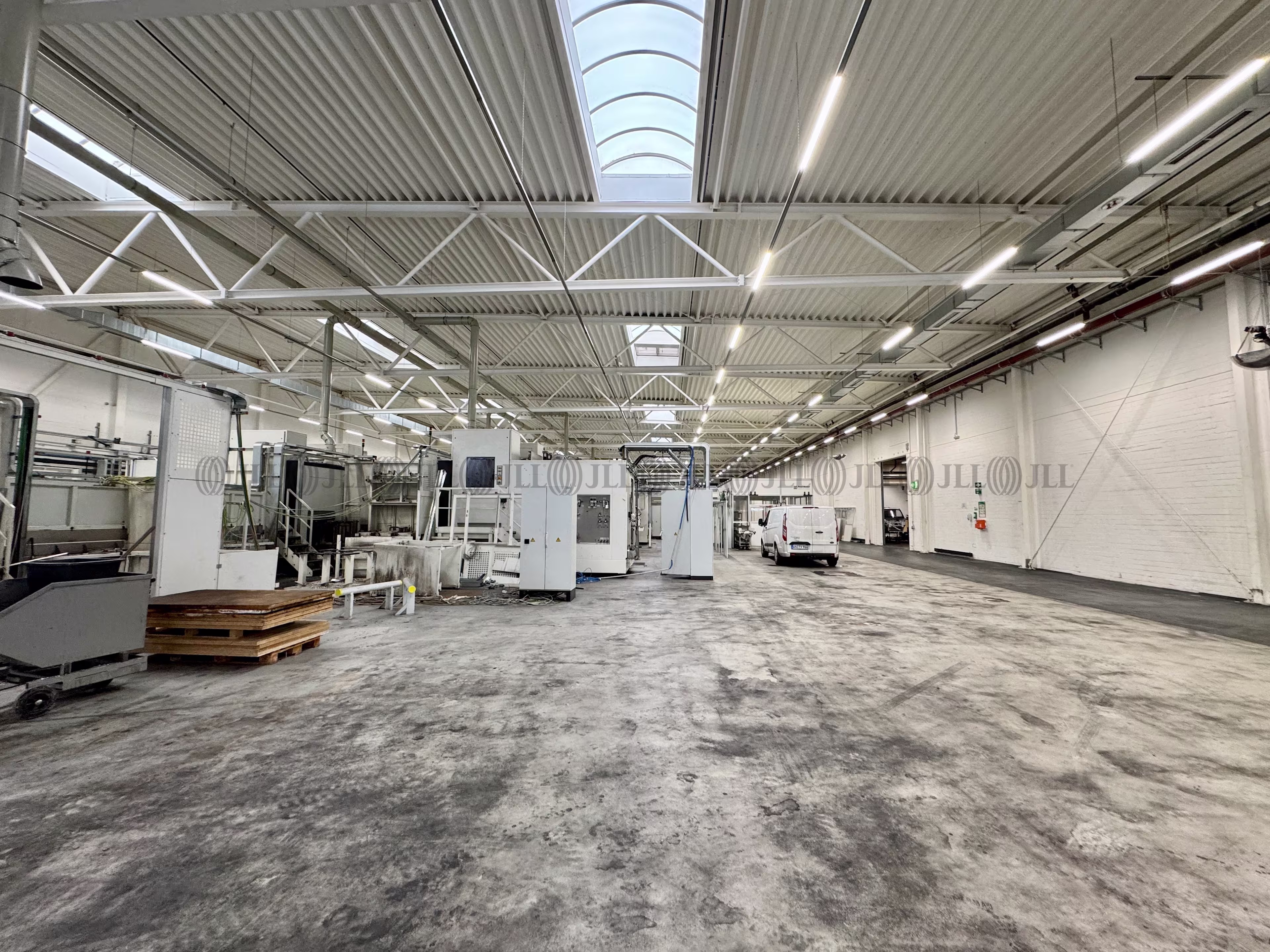 Hallen - Bernau - B3277