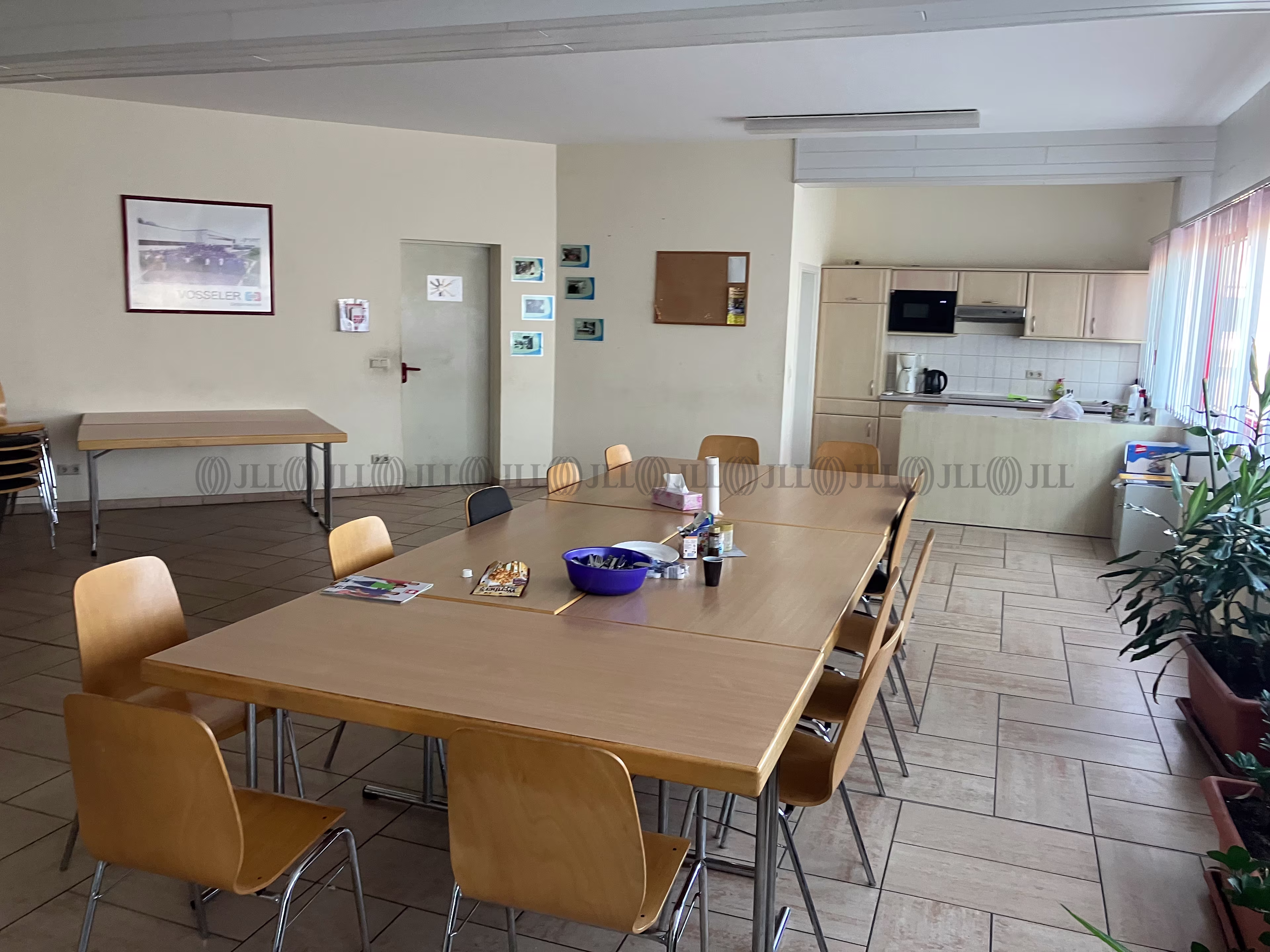 Hallen - Hildburghausen - B3083